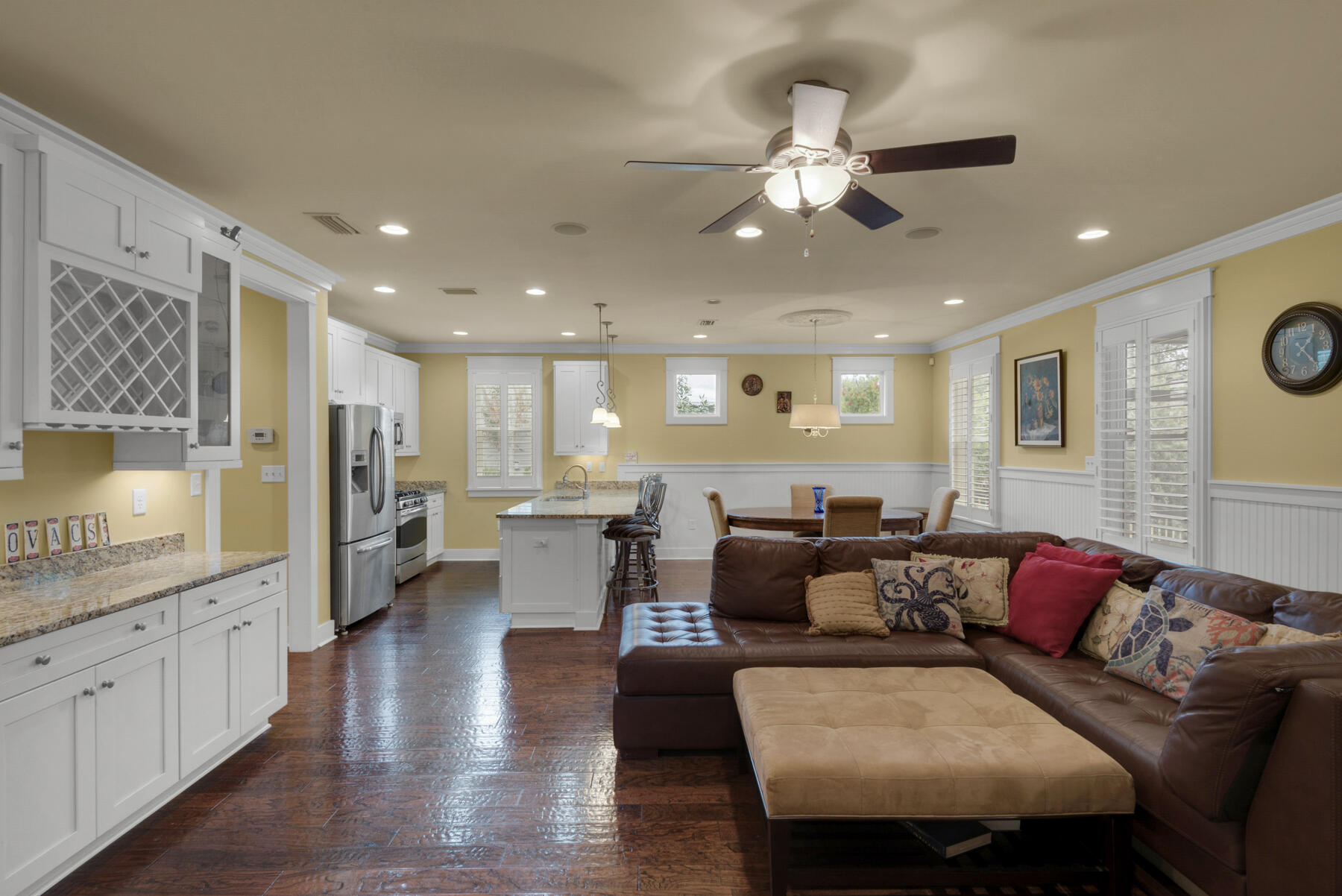 CARSON OAKS - Residential