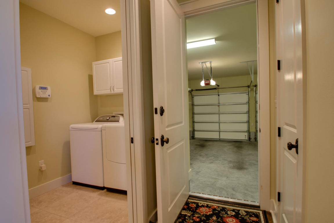 CARSON OAKS - Residential