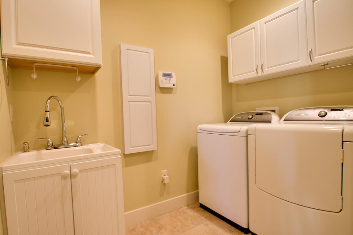 CARSON OAKS - Residential