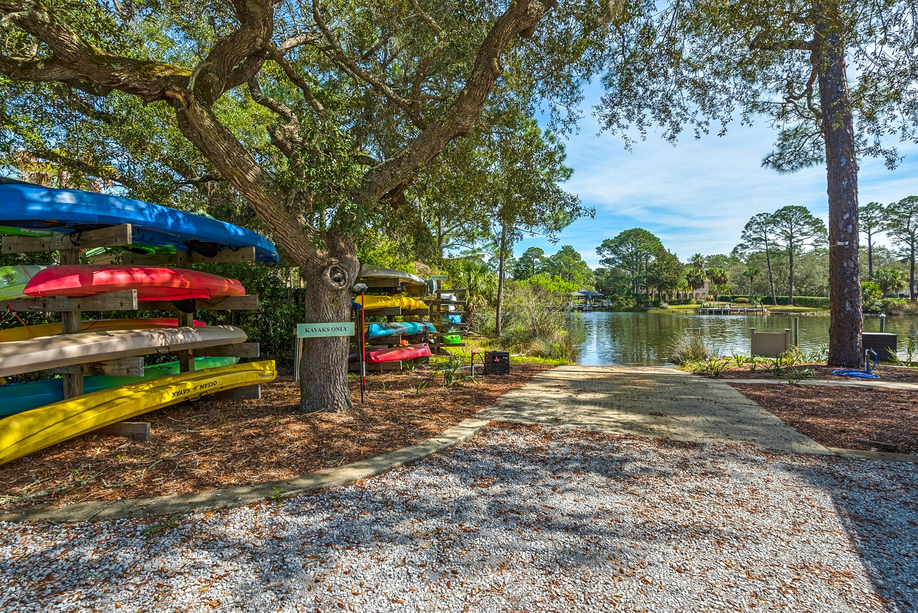 CARSON OAKS - Residential