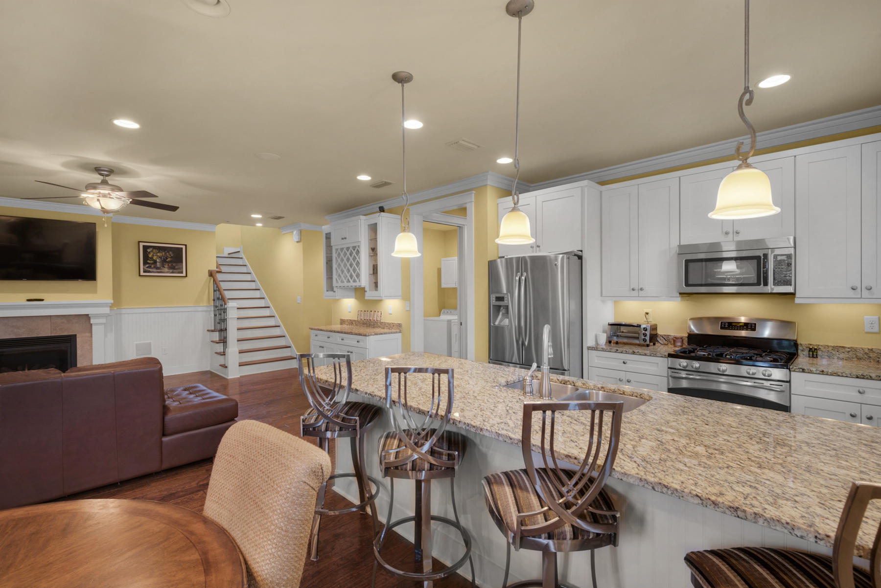 CARSON OAKS - Residential