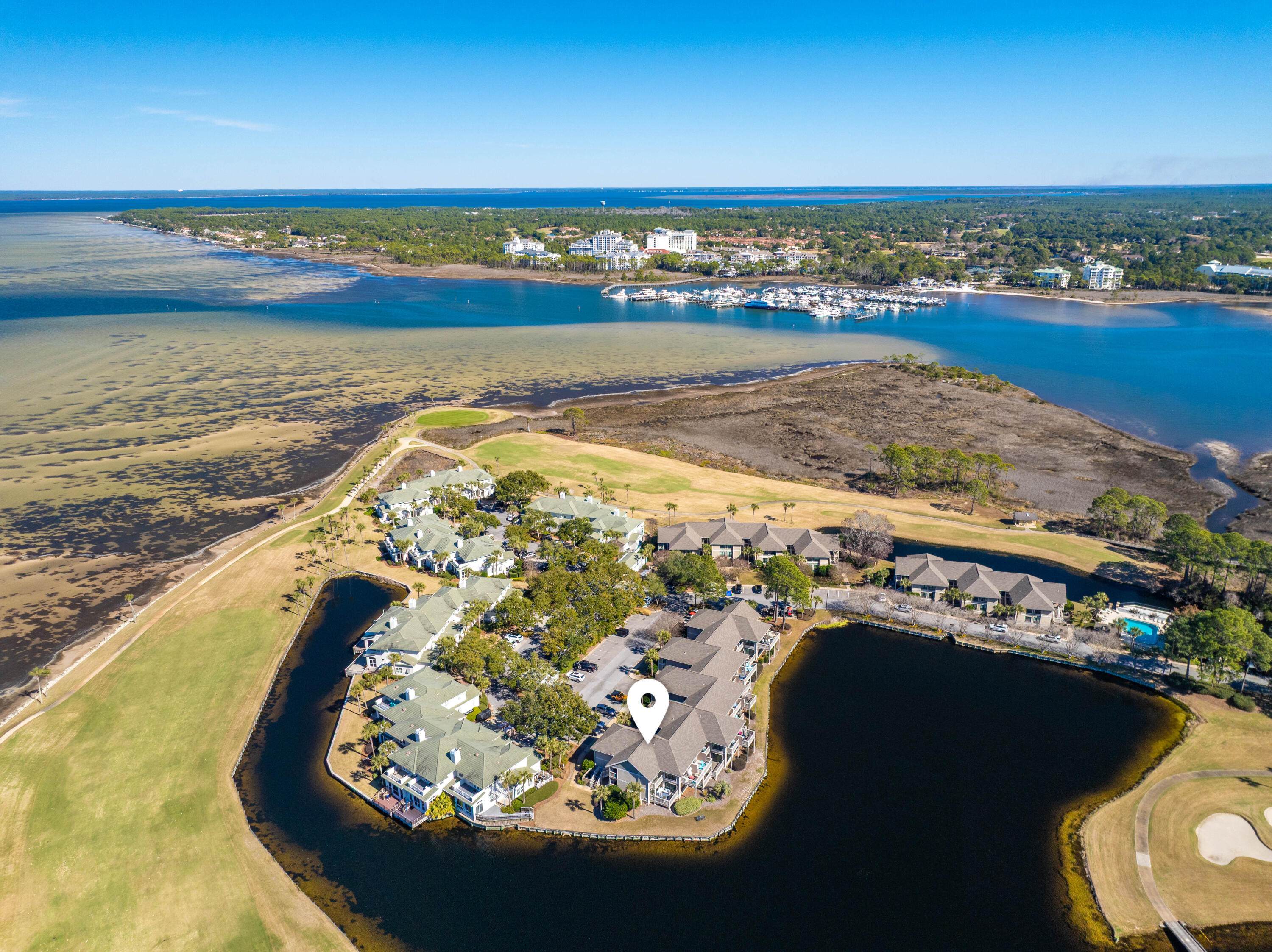 HARBOUR POINT CONDO - Residential