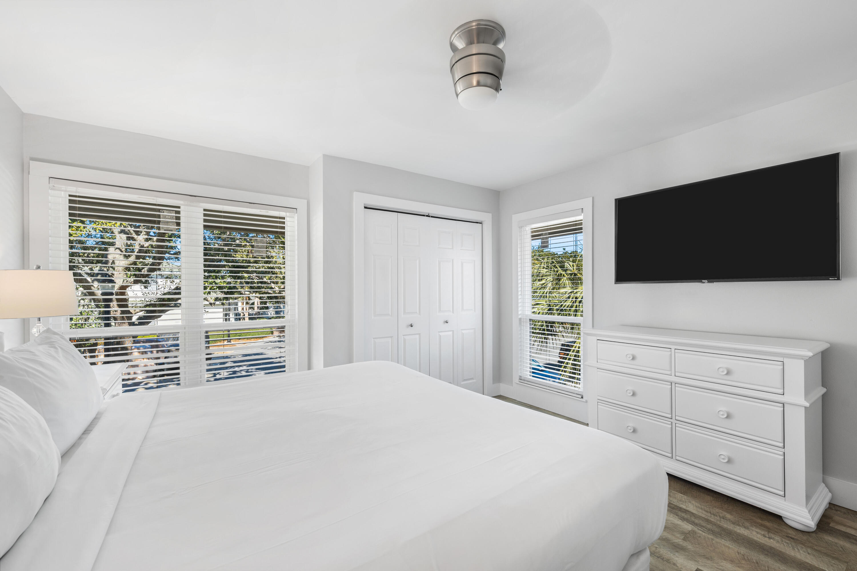 HARBOUR POINT CONDO - Residential