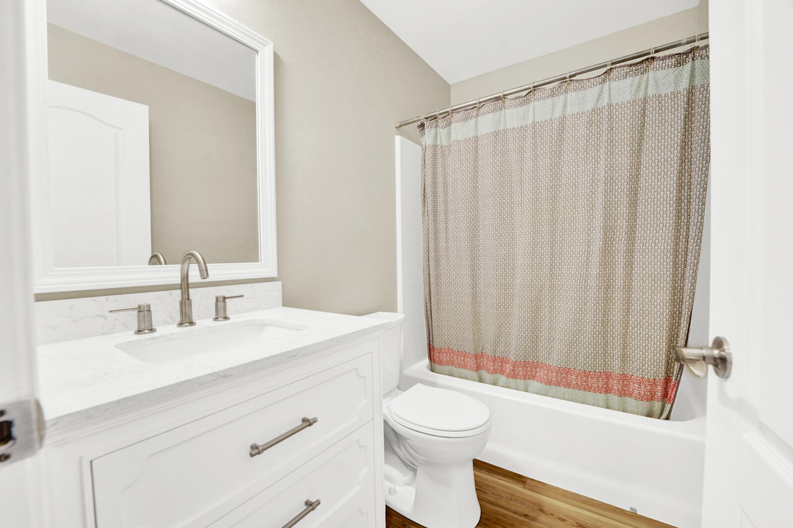 FOX VALLEY - Residential