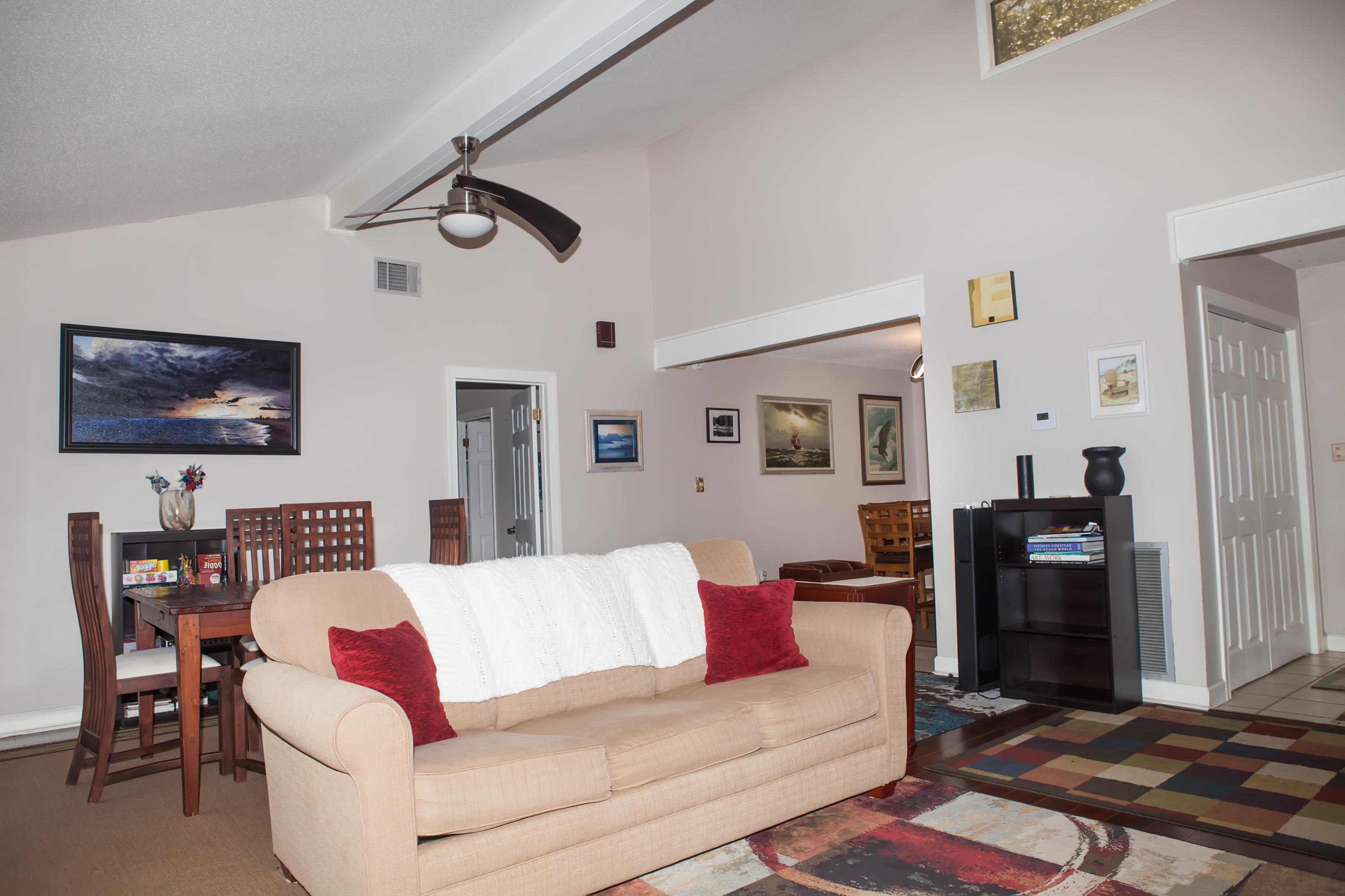 WOODLAND SHORES - Residential