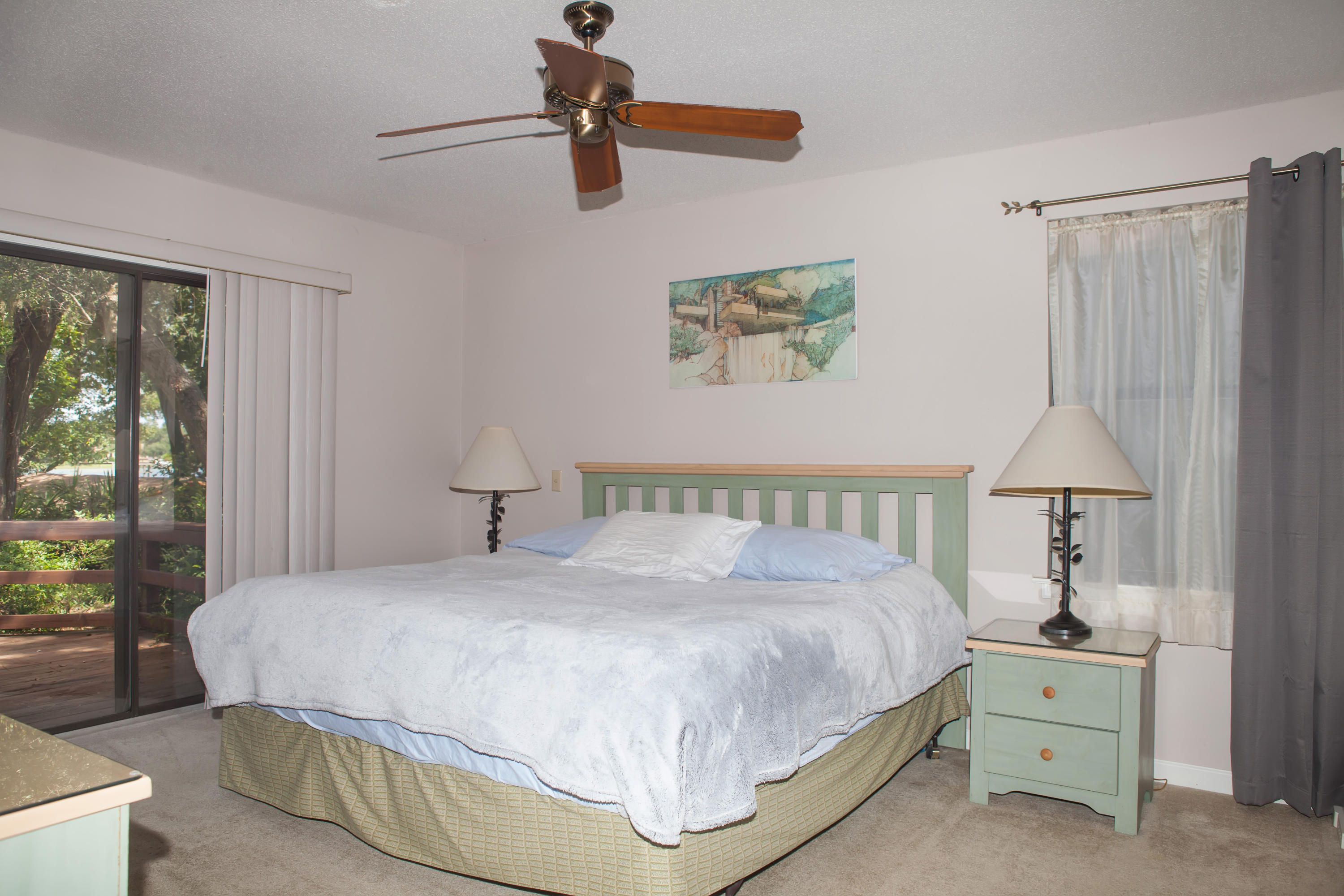 WOODLAND SHORES - Residential