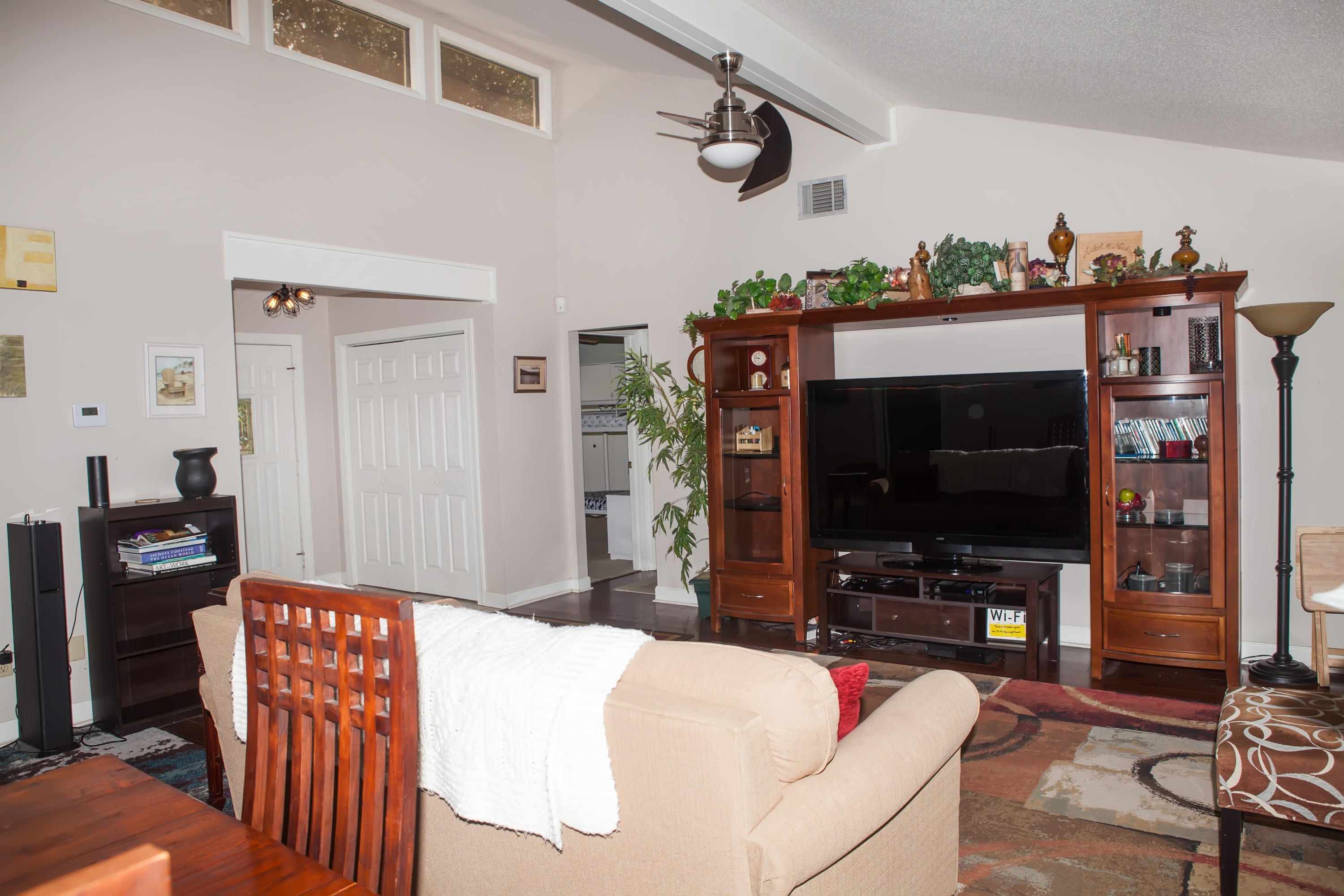 WOODLAND SHORES - Residential