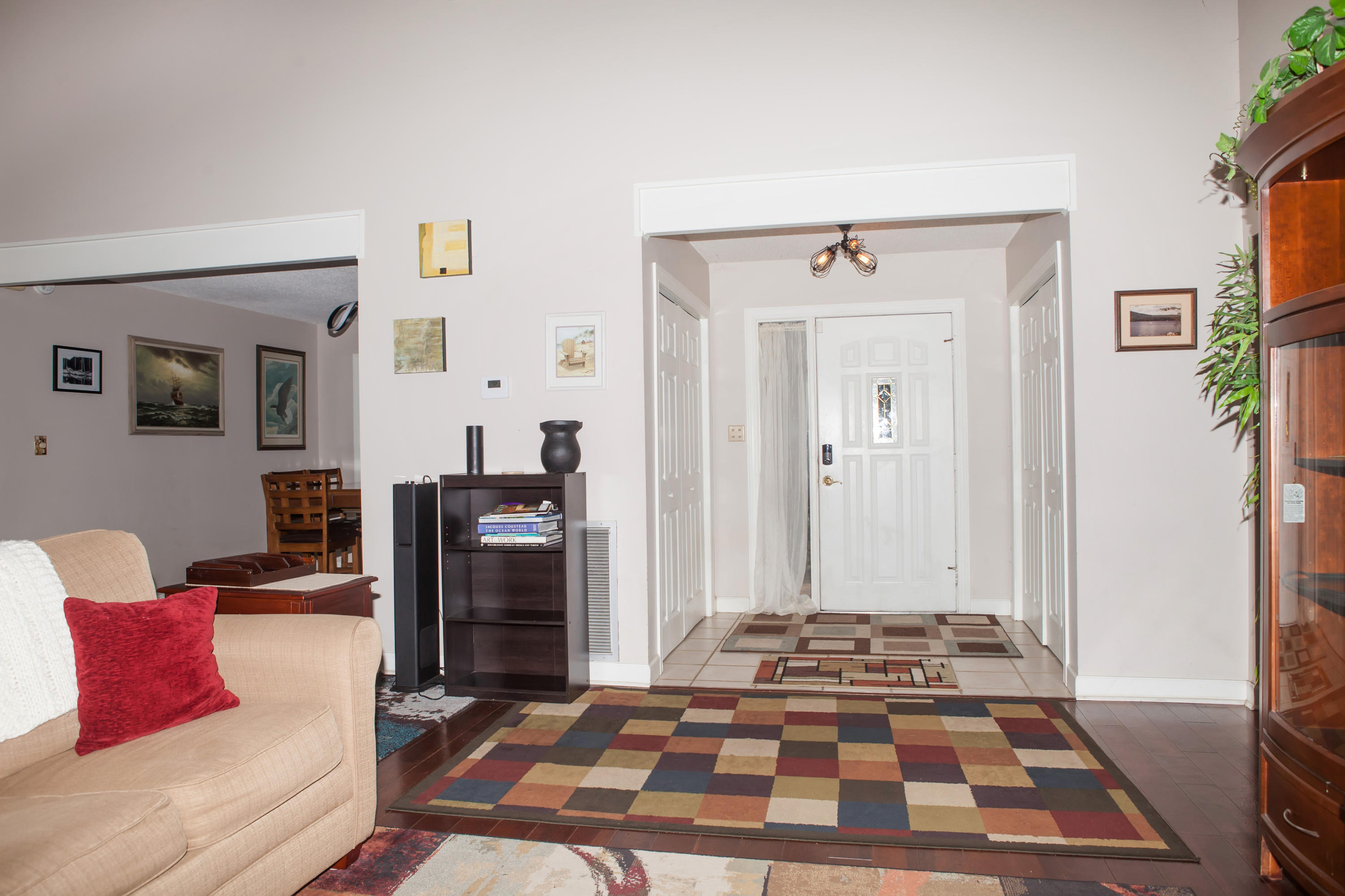 WOODLAND SHORES - Residential