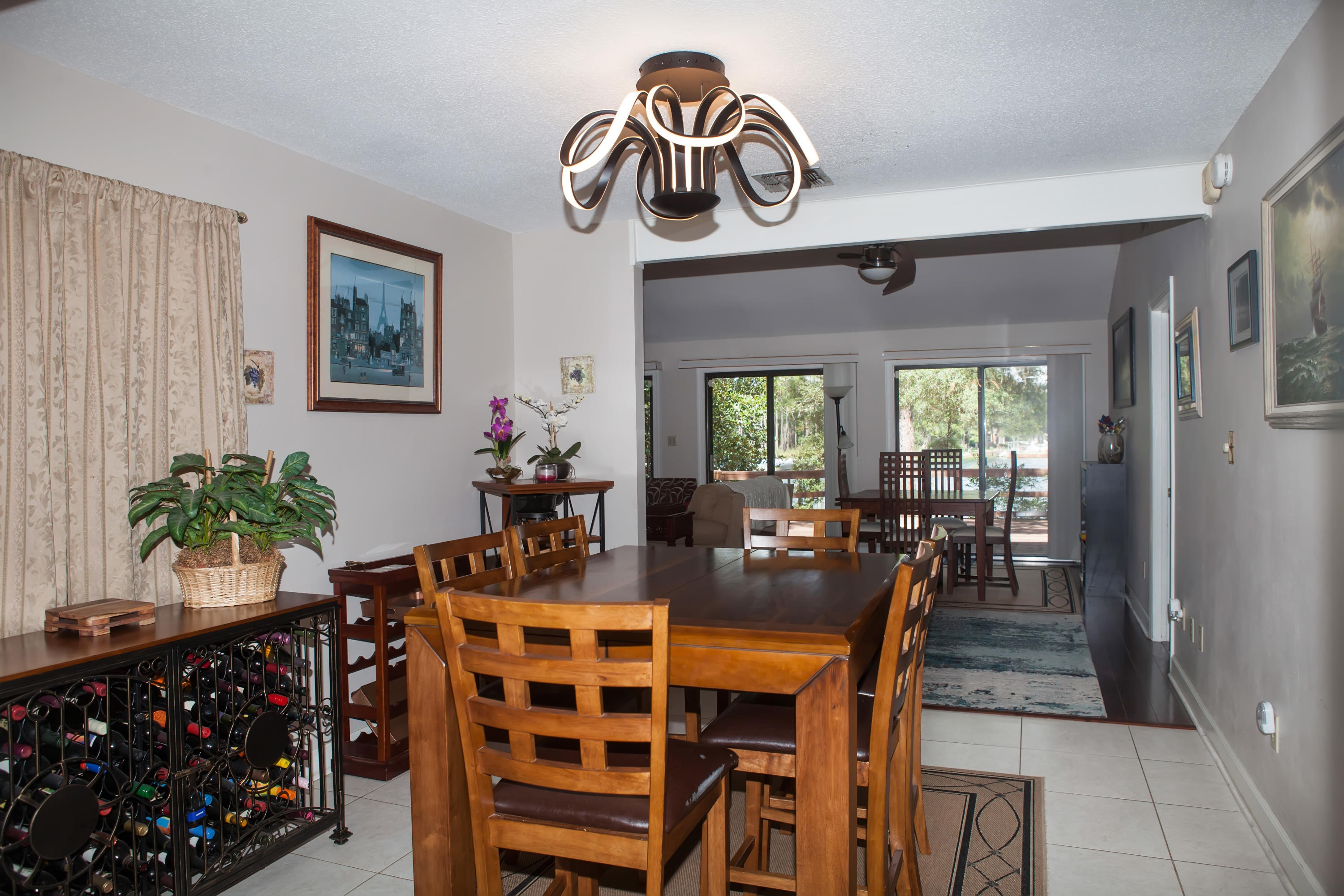 WOODLAND SHORES - Residential