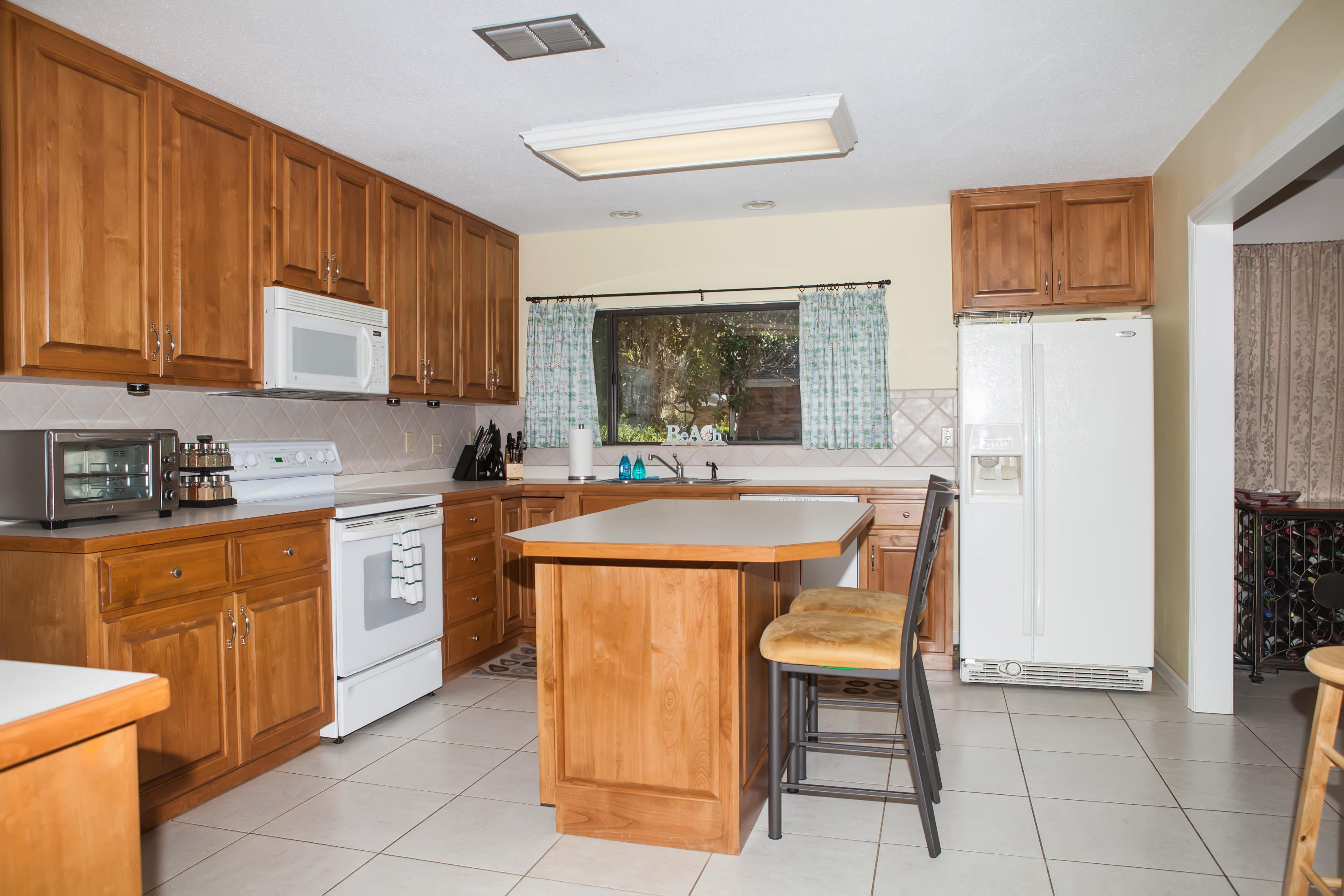 WOODLAND SHORES - Residential