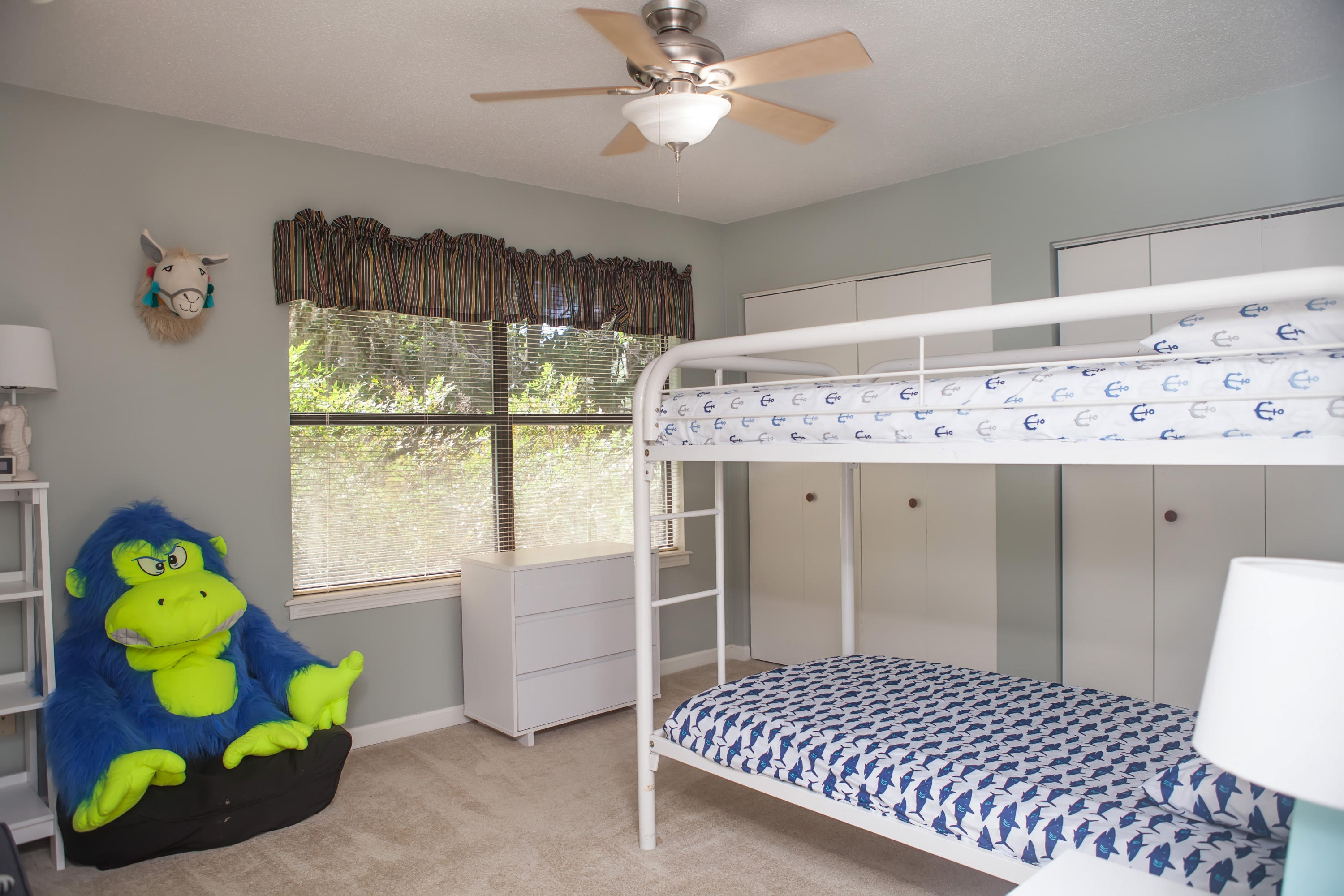 WOODLAND SHORES - Residential