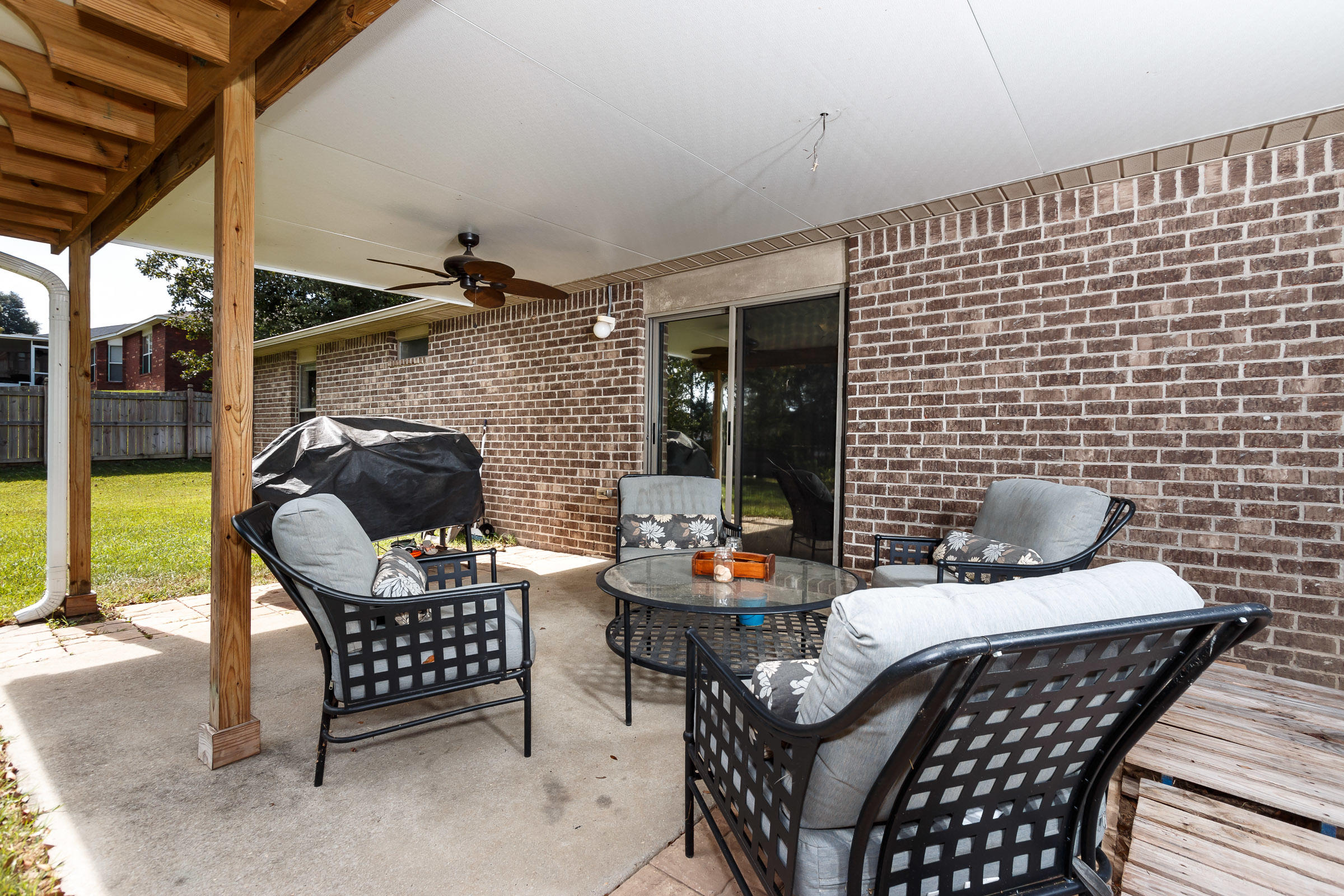 SILVER SPRINGS EST - Residential