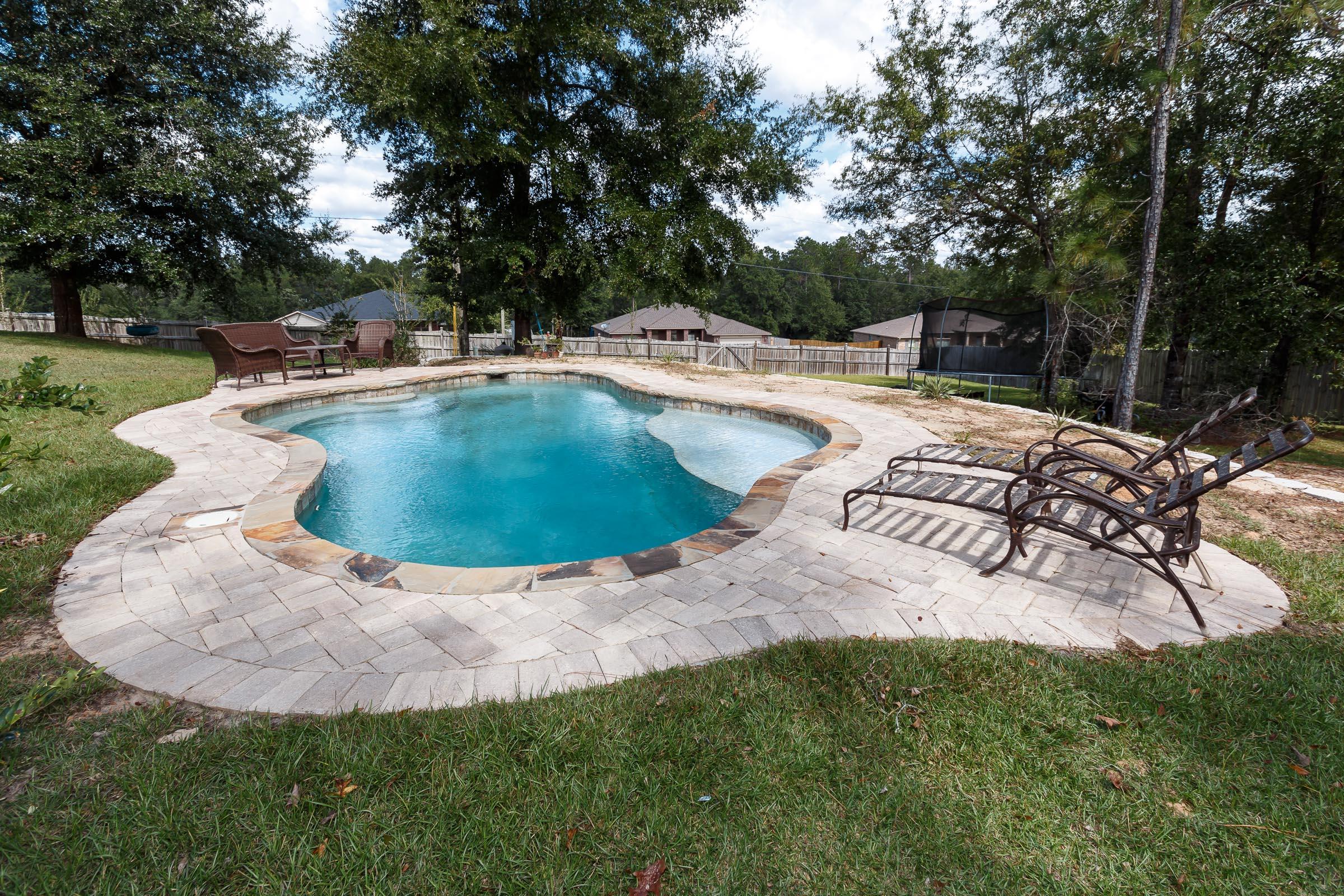 SILVER SPRINGS EST - Residential