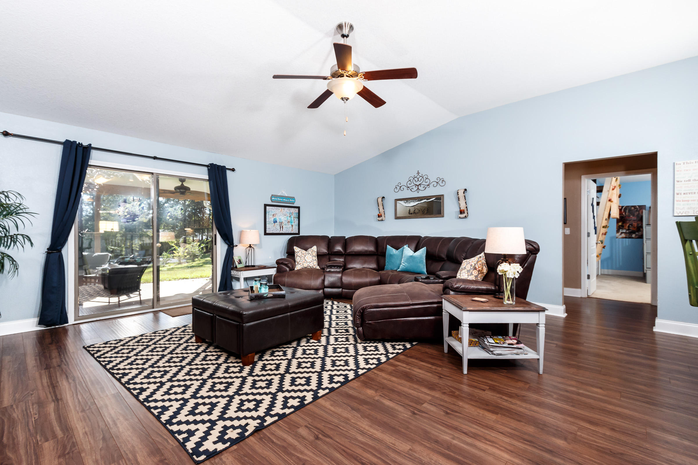 SILVER SPRINGS EST - Residential