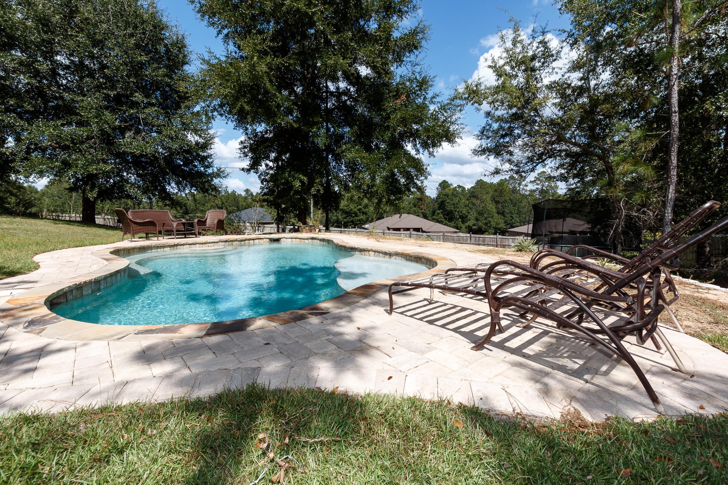 SILVER SPRINGS EST - Residential