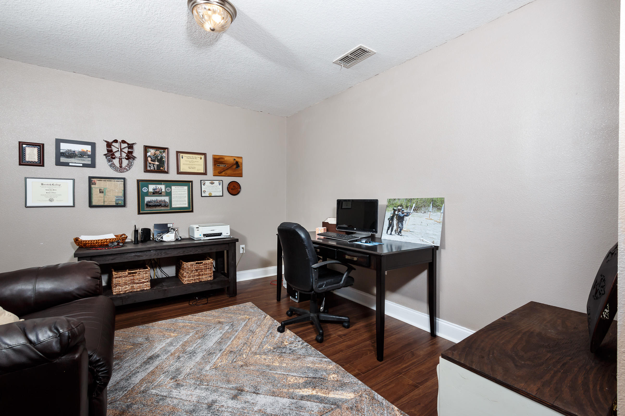 SILVER SPRINGS EST - Residential