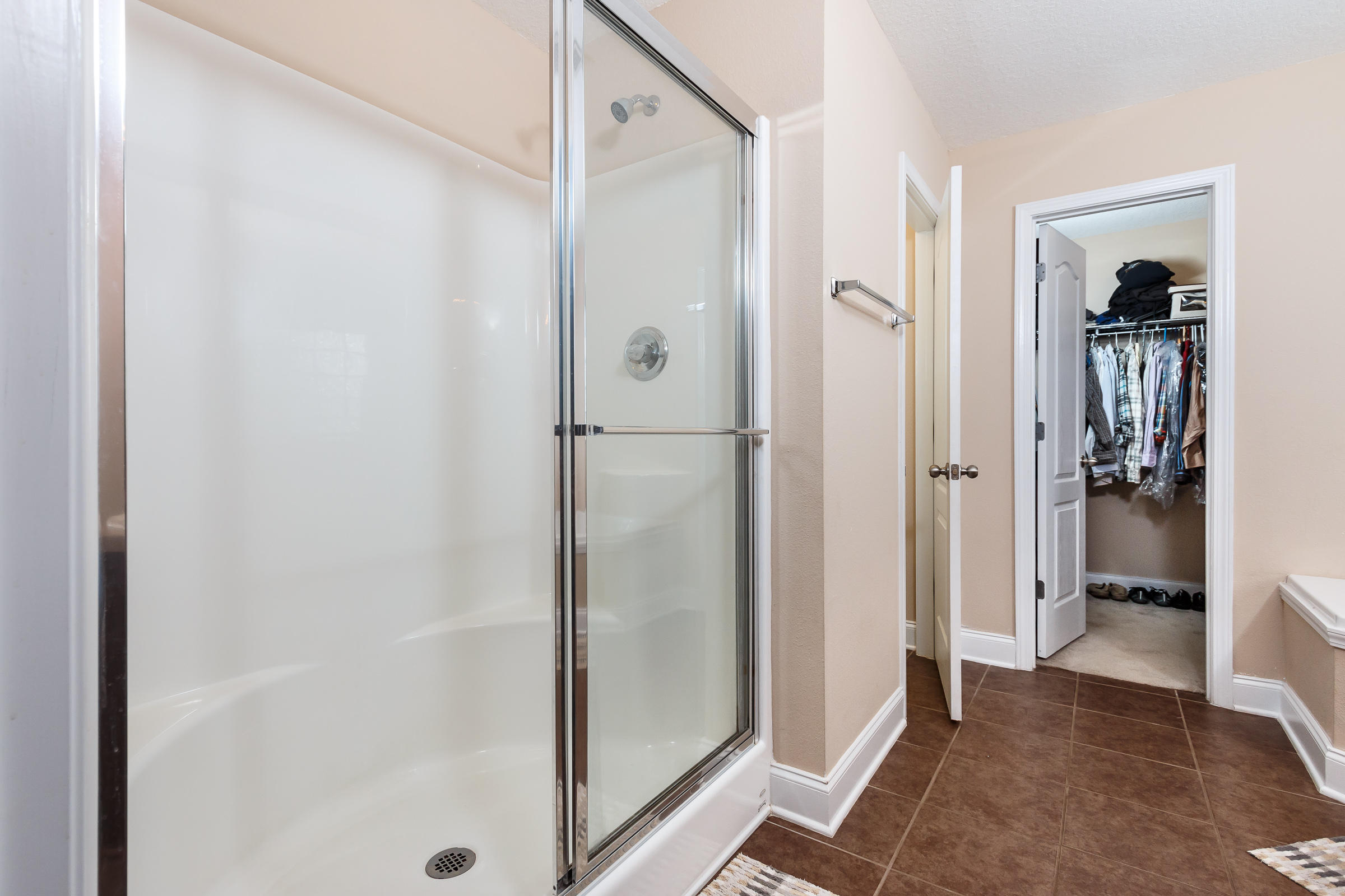 SILVER SPRINGS EST - Residential