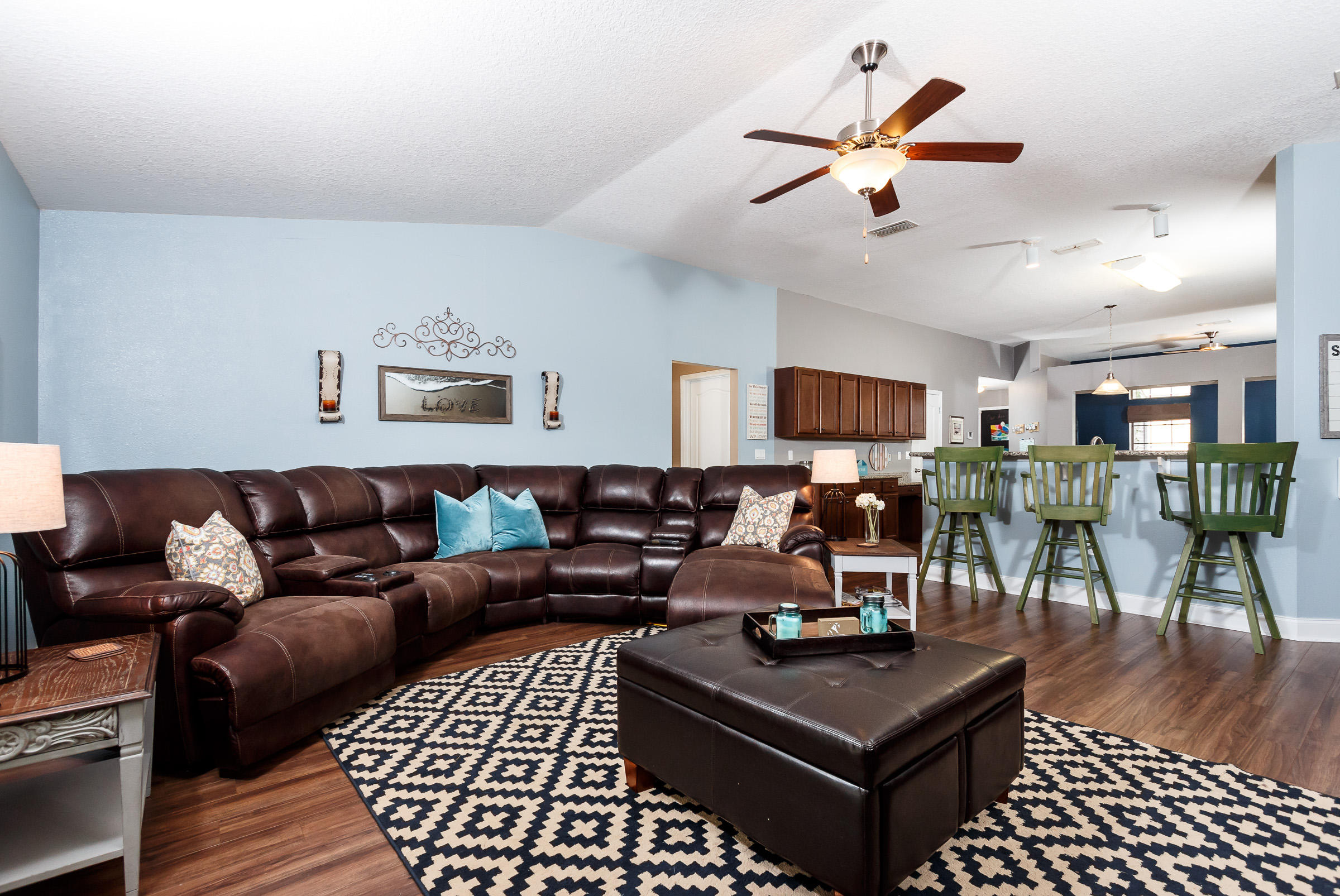 SILVER SPRINGS EST - Residential