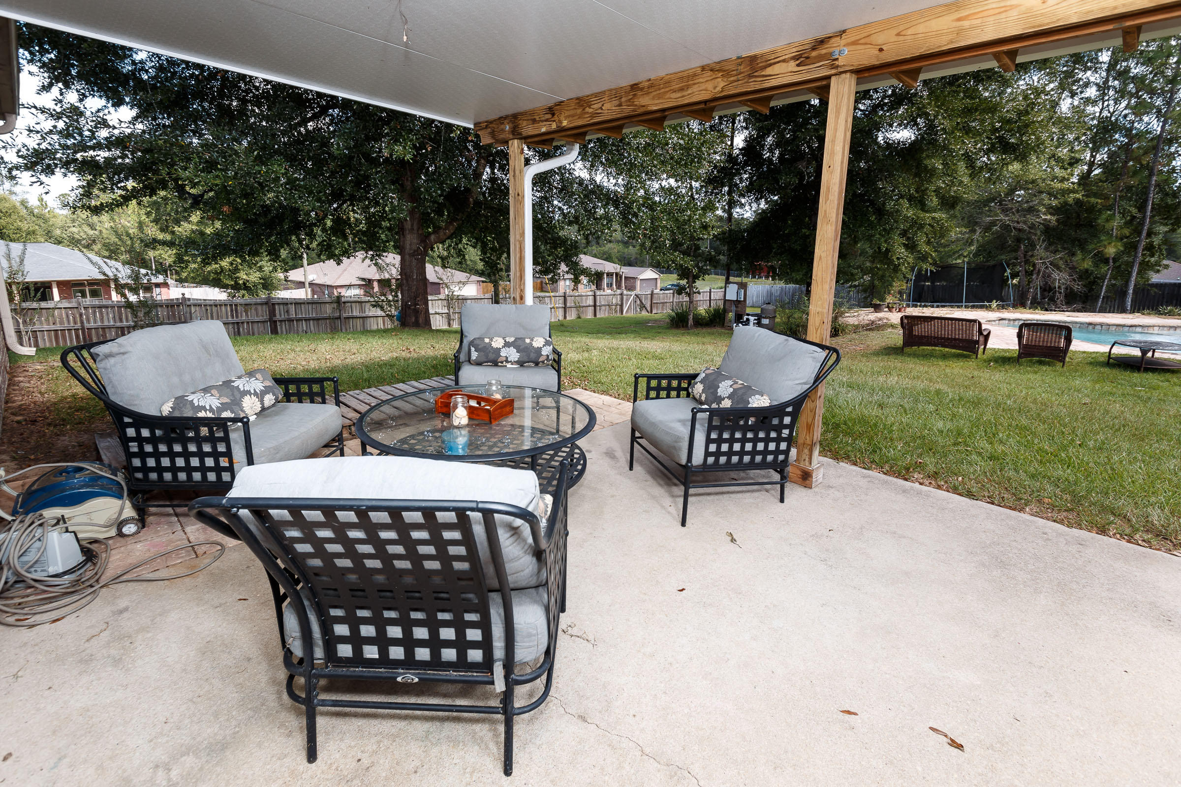 SILVER SPRINGS EST - Residential