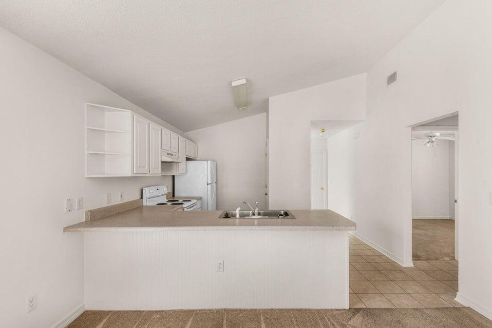 SHALIMAR COTTAGES - Residential Lease