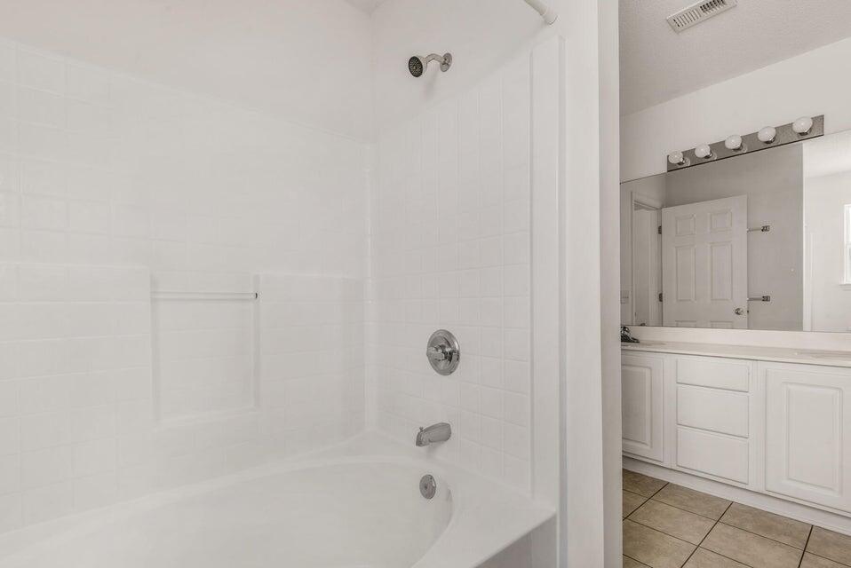 SHALIMAR COTTAGES - Residential Lease