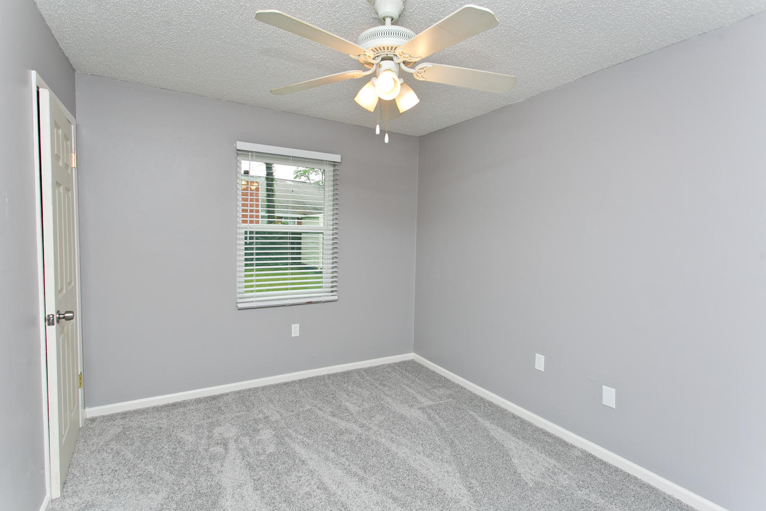 PINE MEADOWS - Residential