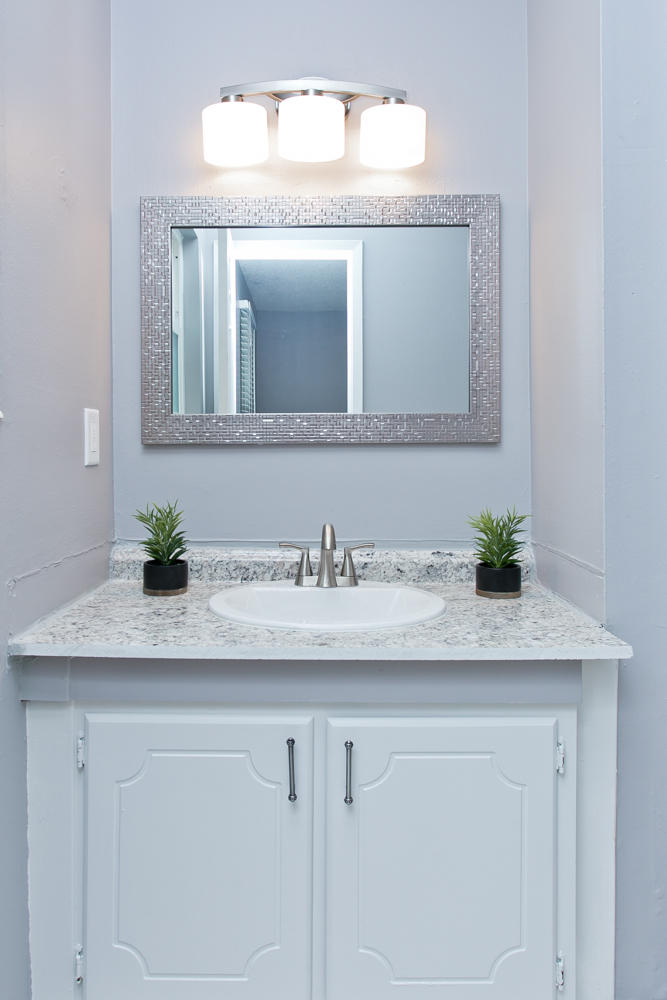 PINE MEADOWS - Residential