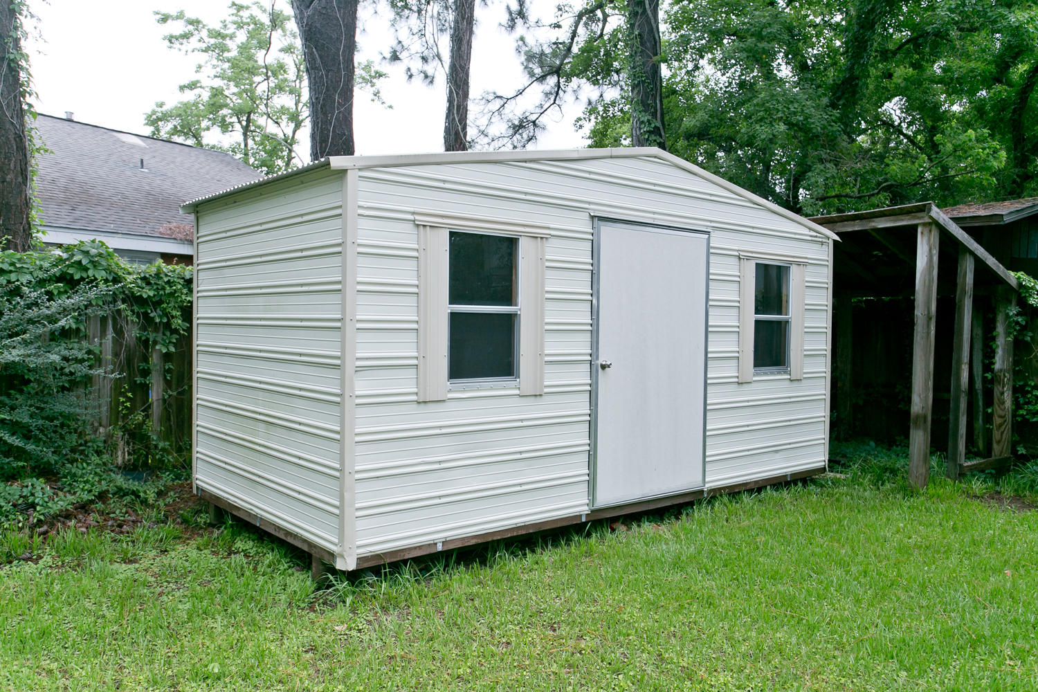 PINE MEADOWS - Residential