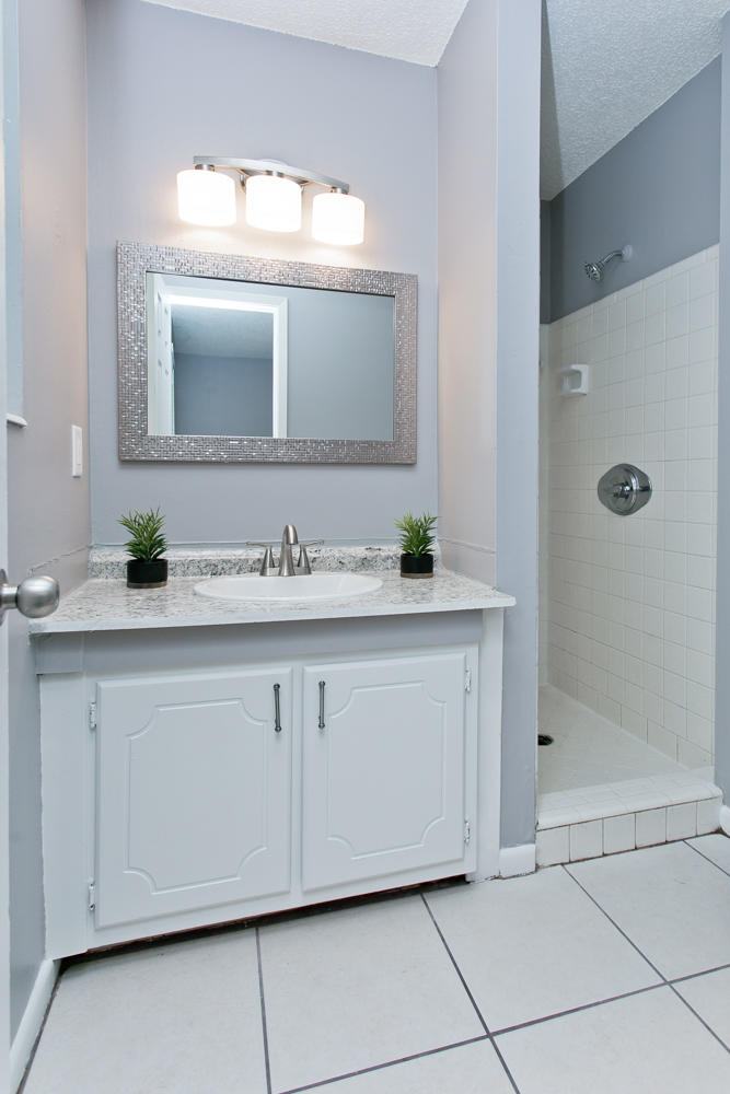 PINE MEADOWS - Residential