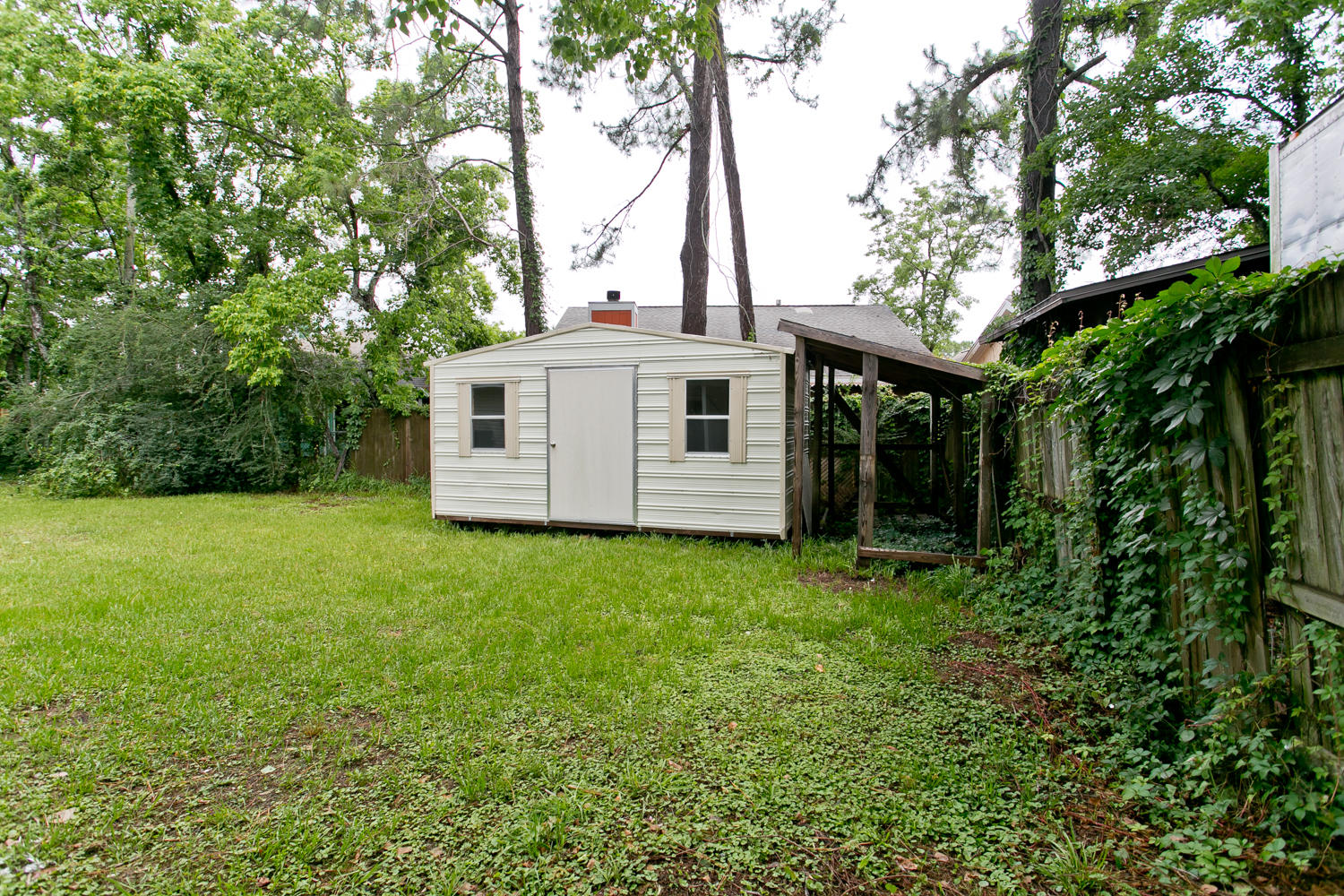 PINE MEADOWS - Residential