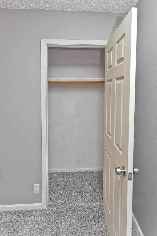 PINE MEADOWS - Residential