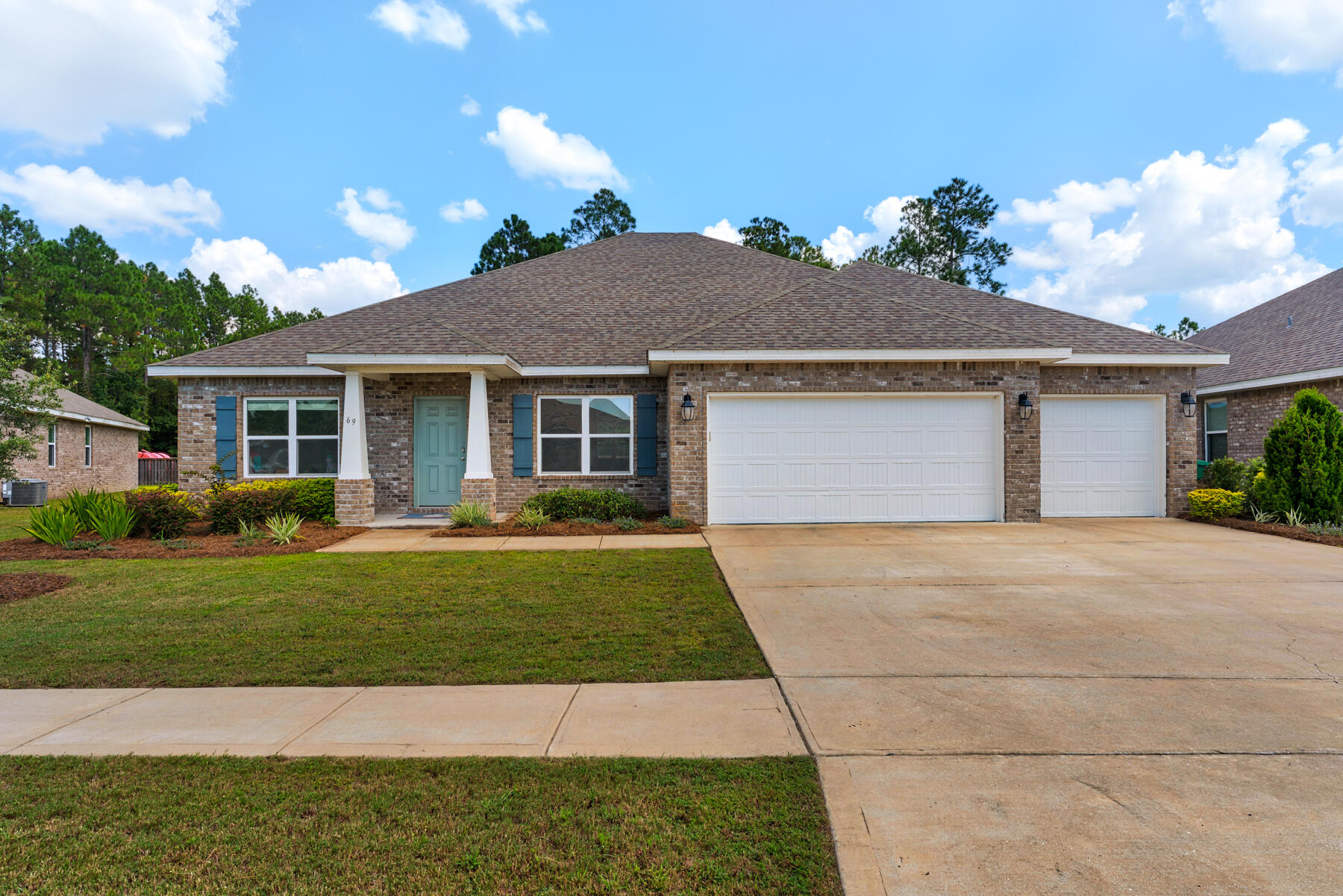 This beautiful 3-bedroom, 3-bath home is located in the highly sought-after community of Hammock Bay in Freeport, FL. Offering both comfort and functionality, this home features a spacious open floor plan with plenty of natural light, a modern kitchen ideal for family gatherings, and well-appointed bedrooms including a relaxing master suite with a garden tub and walk in shower. The 3-car garage provides ample space for vehicles, storage, or a workshop, making it a perfect fit for today's lifestyle. The Lake Club at Hammock Bay, just a short walk away, offers a 25-meter lap pool, a resort-style pool, lighted tennis and pickleball courts, a putting green, a playground, and basketball courts. The club also includes a meeting/functions facility with a caterer's kitchen and a 6,000 sq. ft. clubhouse featuring a movie theater. Next to the Lake Club, the Fitness Club at Hammock Bay offers Body Master weight equipment and Life Fitness cardio machines with flat-screen TVs. The Hammock Bay Town Square features a lawn-style amphitheater for community events and markets, while the nearby General Store is perfect for grabbing essentials and treats.
Hammock Bay is also adjacent to Freeport's Sports Complex, which includes groomed baseball diamonds, soccer/football fields, a playground, a splash pad, shuffleboard, tennis and basketball courts, and a disc golf course. All of this is just 25 minutes from the gorgeous beaches of South Walton.