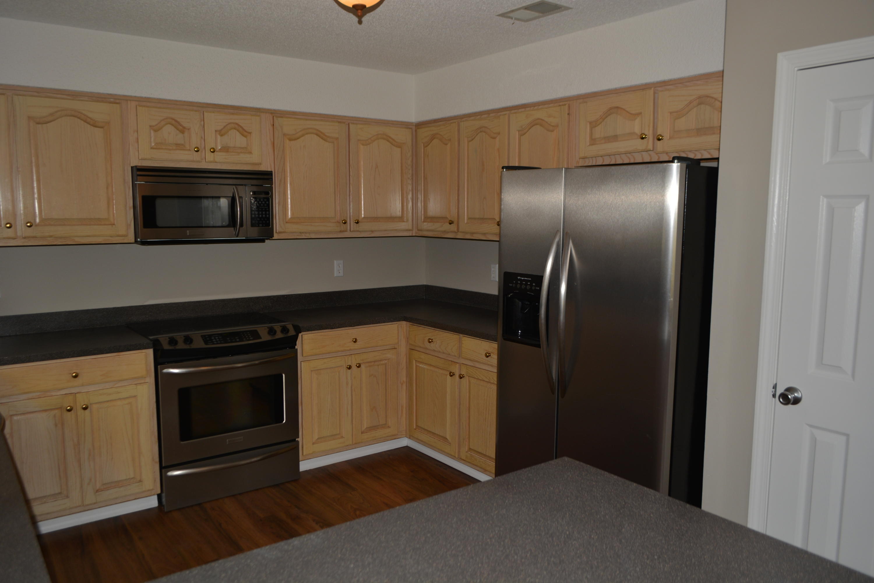 CASTELAR - Residential