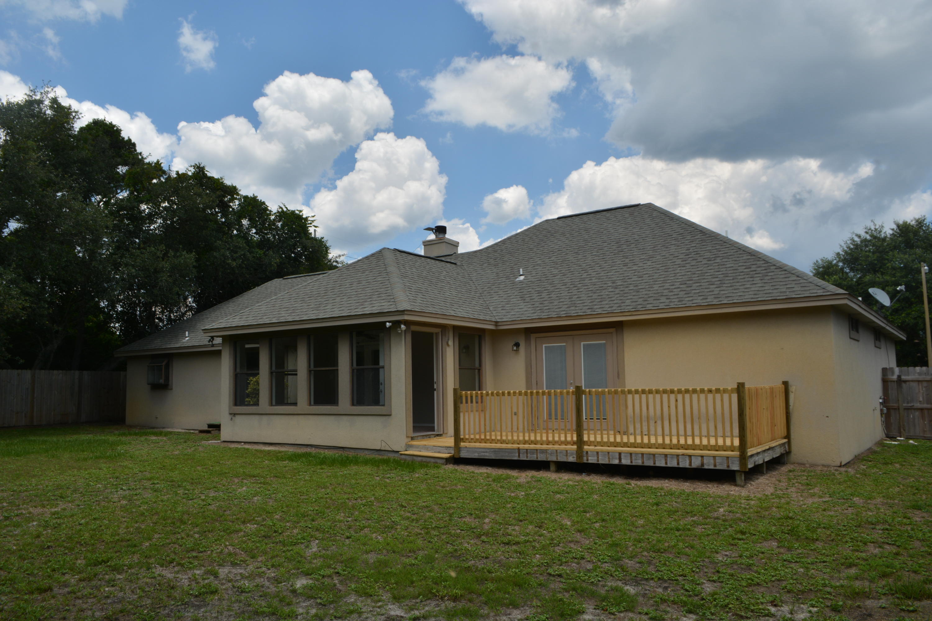 CASTELAR - Residential