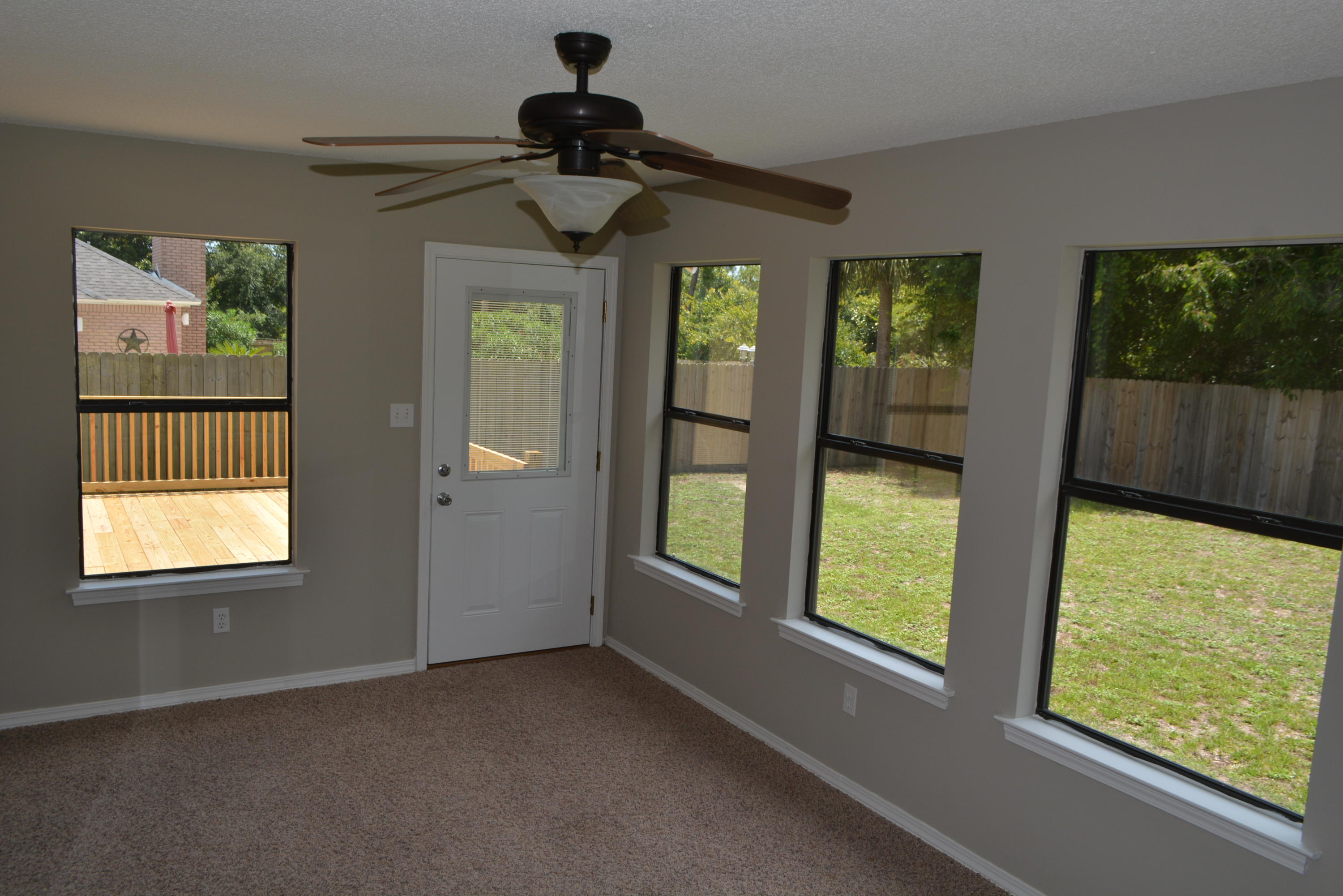 CASTELAR - Residential