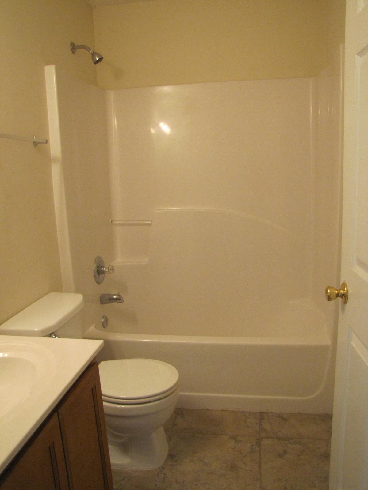 SOUTHERNAIRE - Residential Lease