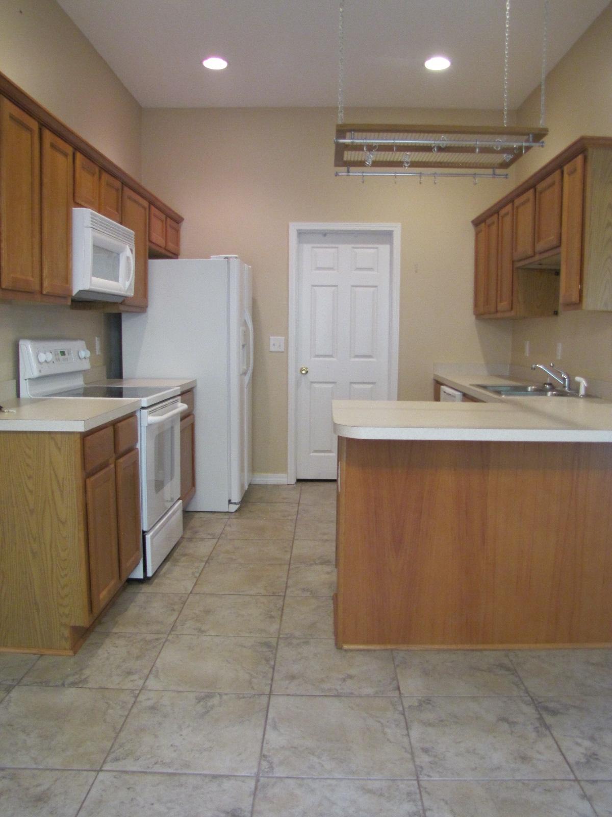 SOUTHERNAIRE - Residential Lease