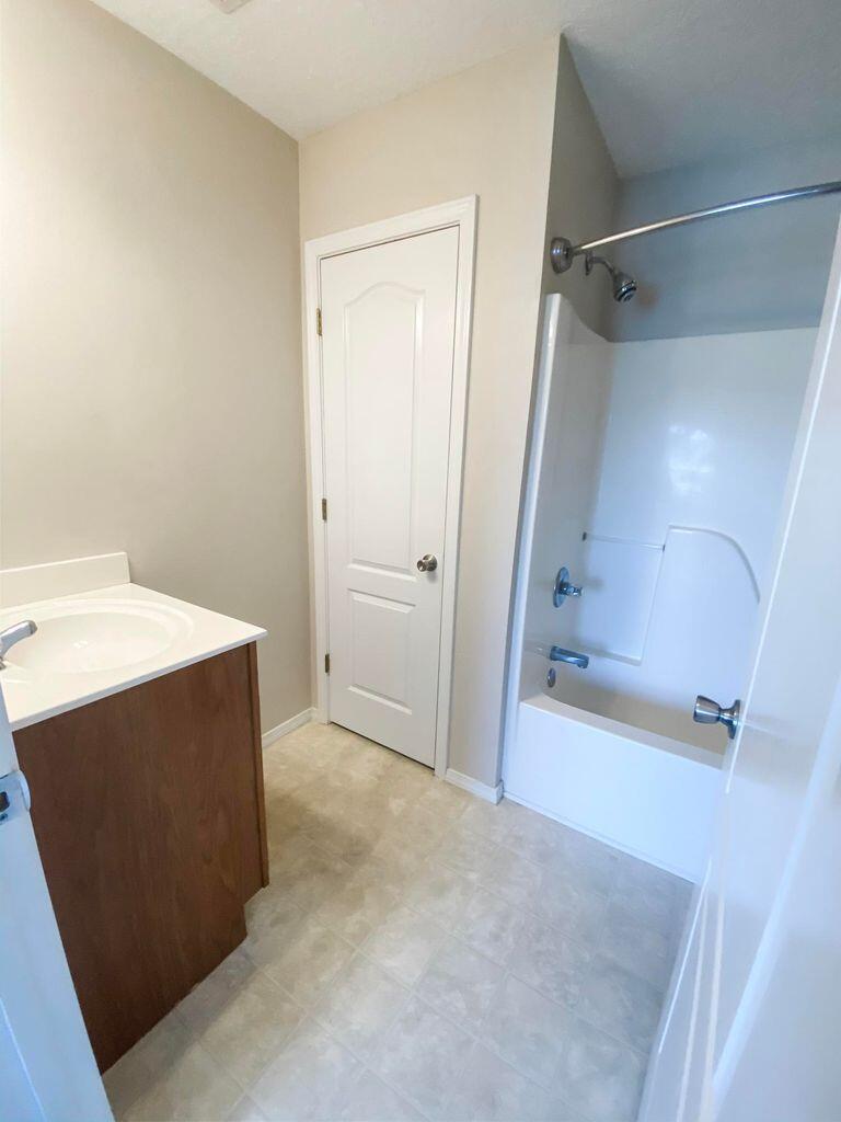 SHAY LIN T/H - Residential Lease