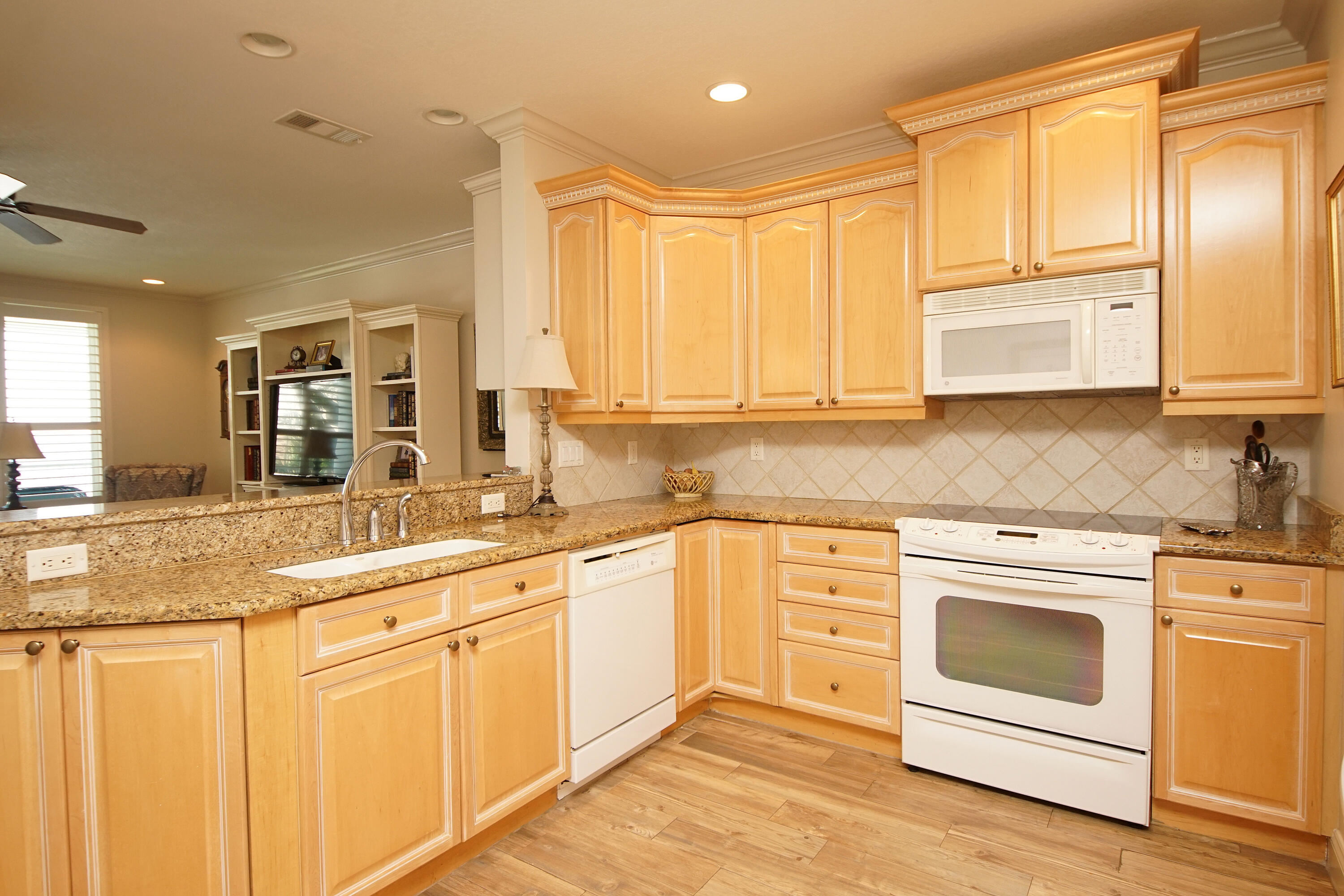 CAMP WALTON VILLAGE CONDO - Residential