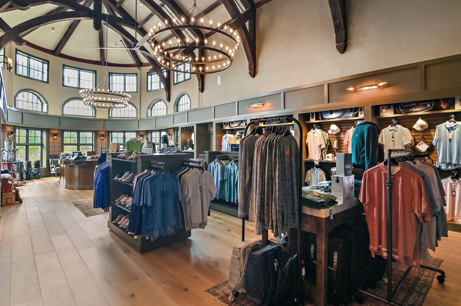 WILD HERON - CLUBSIDE II - Residential