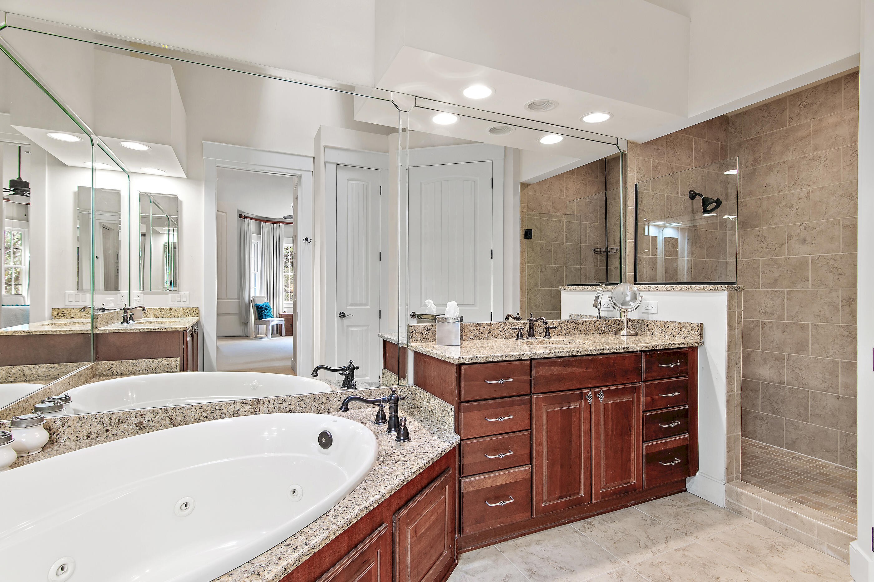 WILD HERON - CLUBSIDE II - Residential