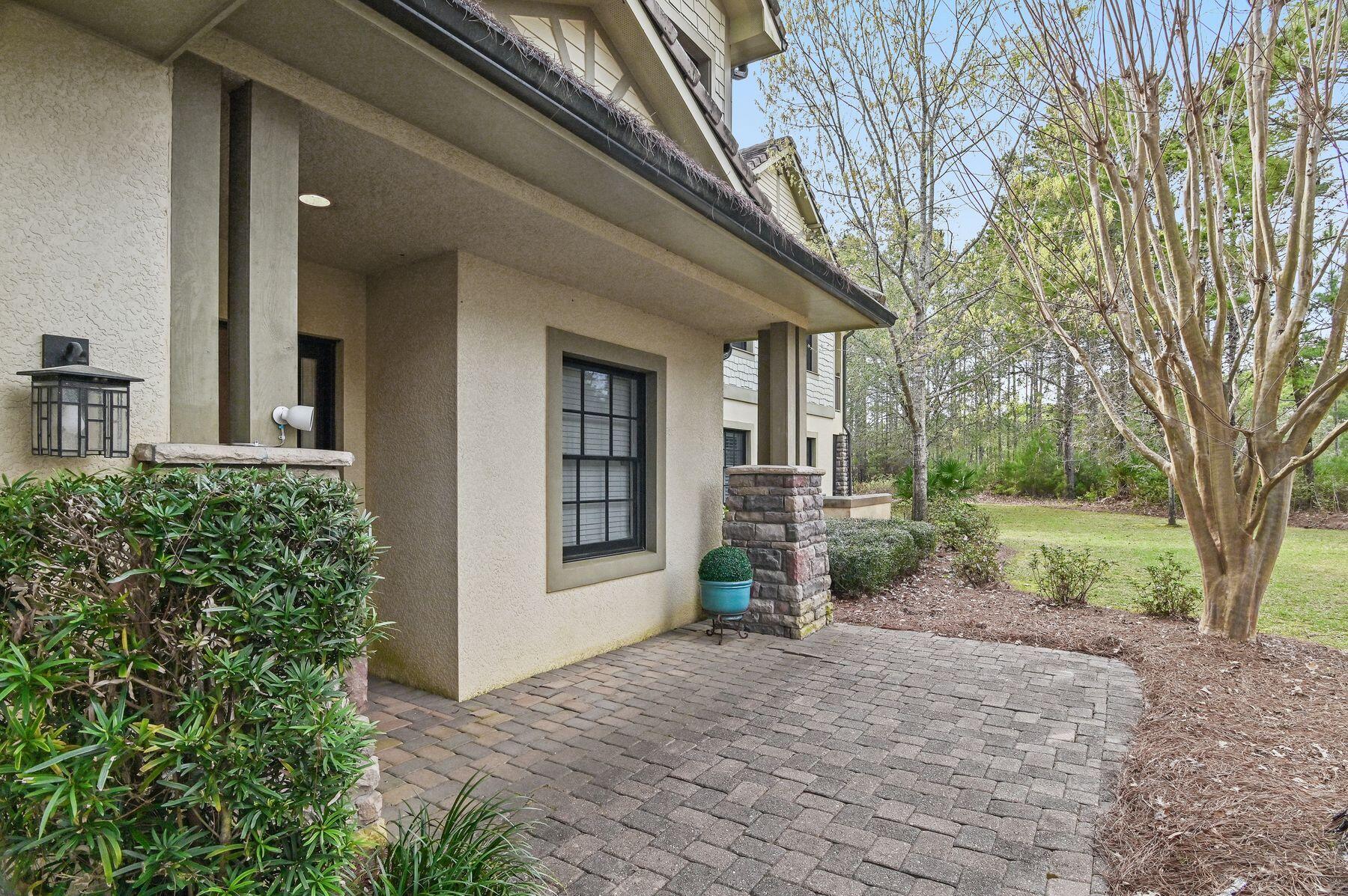 WILD HERON - CLUBSIDE II - Residential