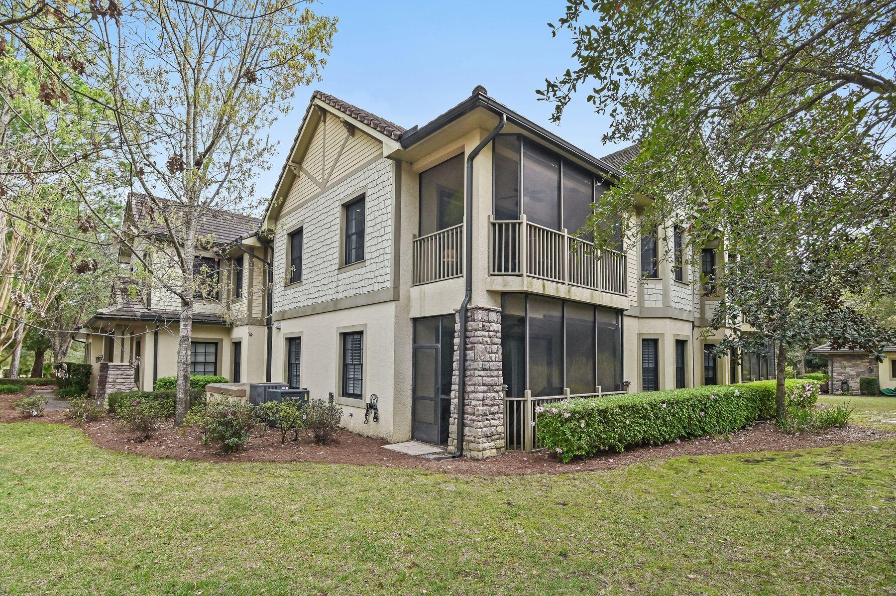 WILD HERON - CLUBSIDE II - Residential