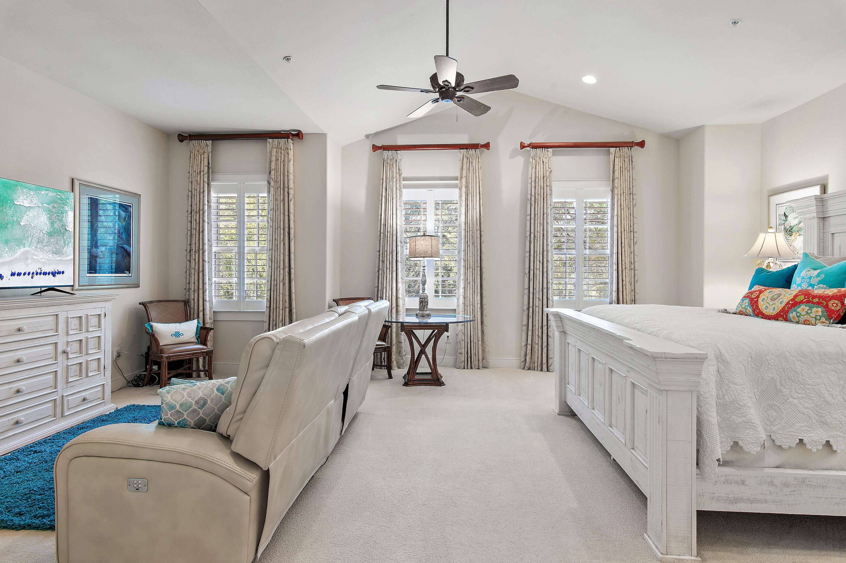 WILD HERON - CLUBSIDE II - Residential