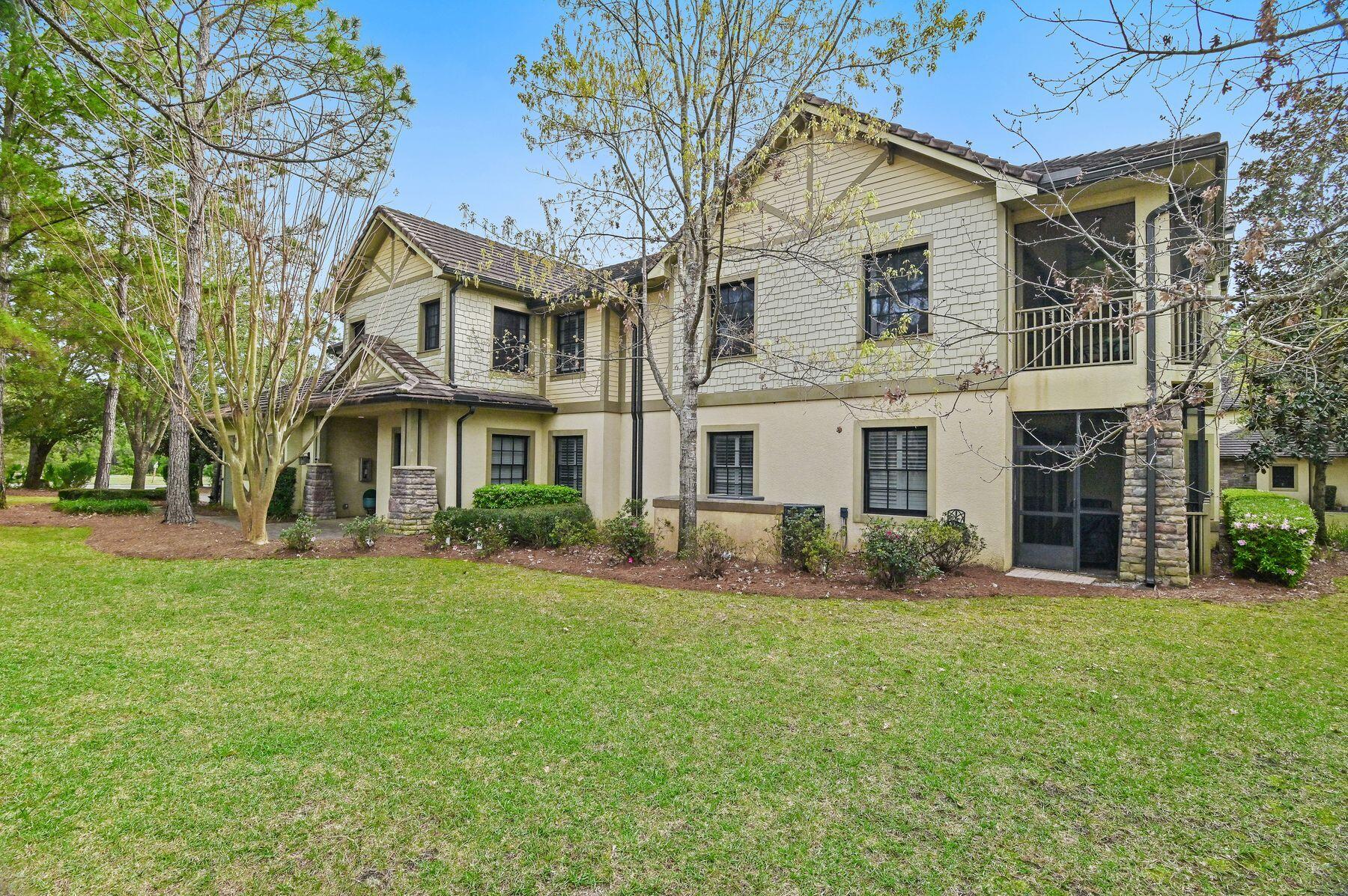 WILD HERON - CLUBSIDE II - Residential