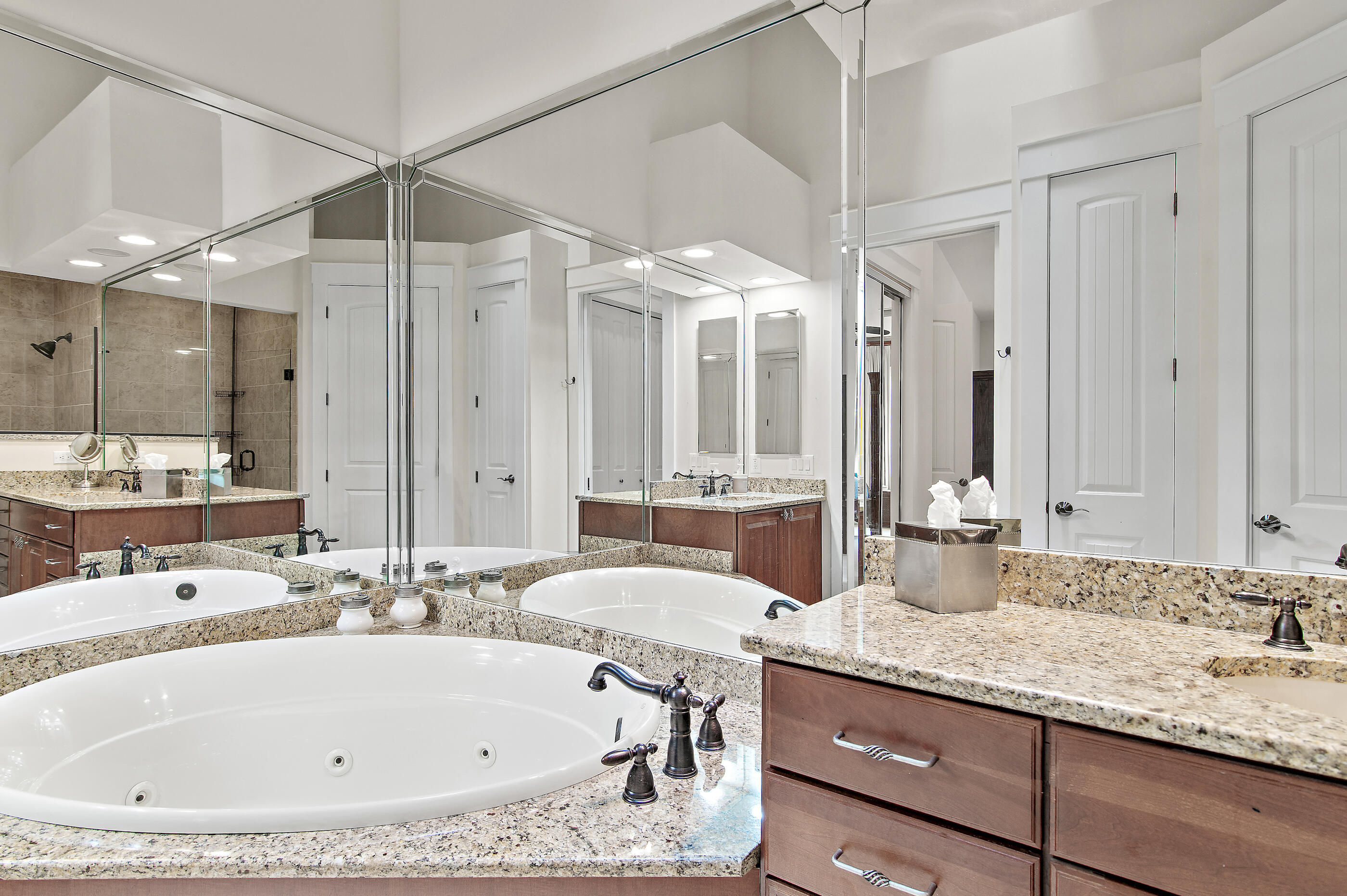 WILD HERON - CLUBSIDE II - Residential