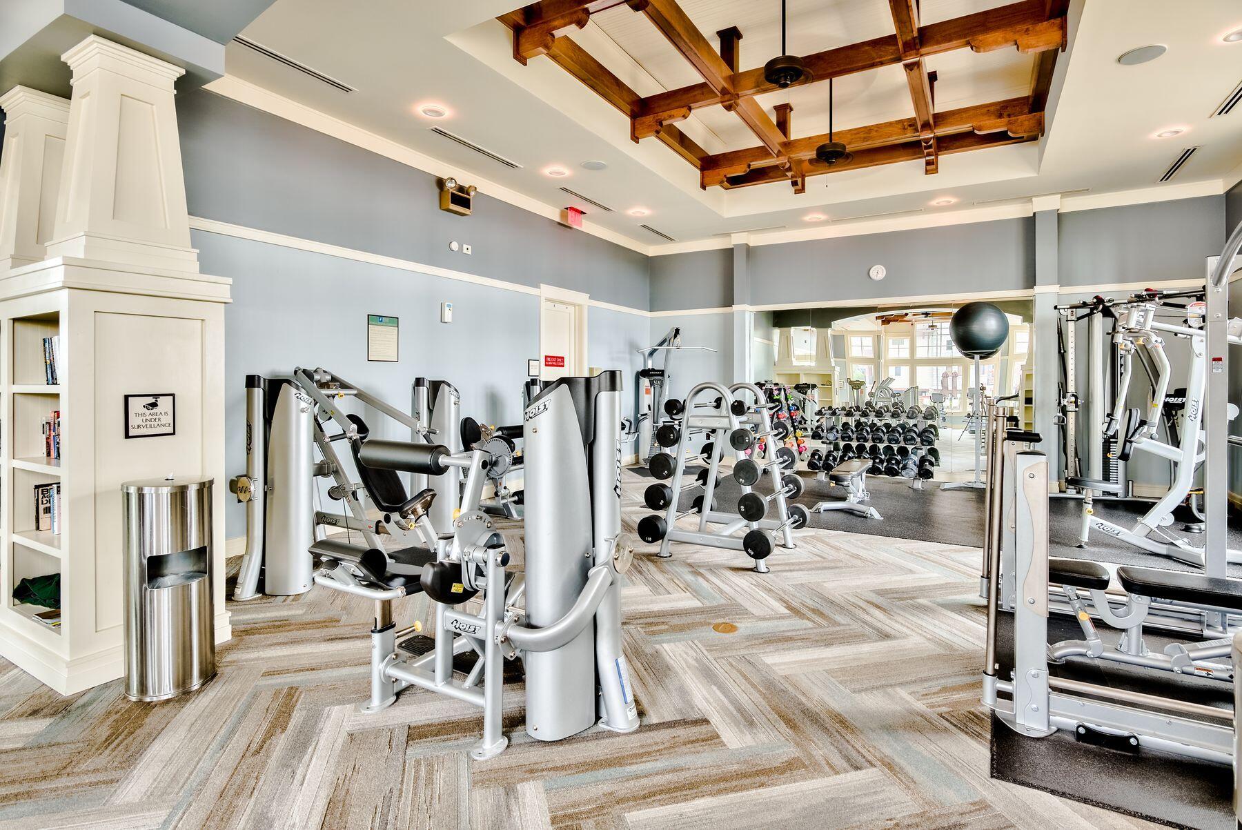 WILD HERON - CLUBSIDE II - Residential