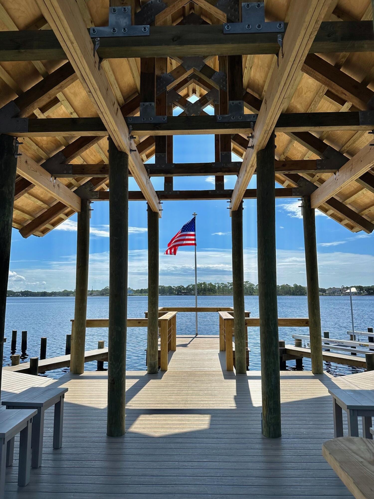 WILD HERON - CLUBSIDE II - Residential