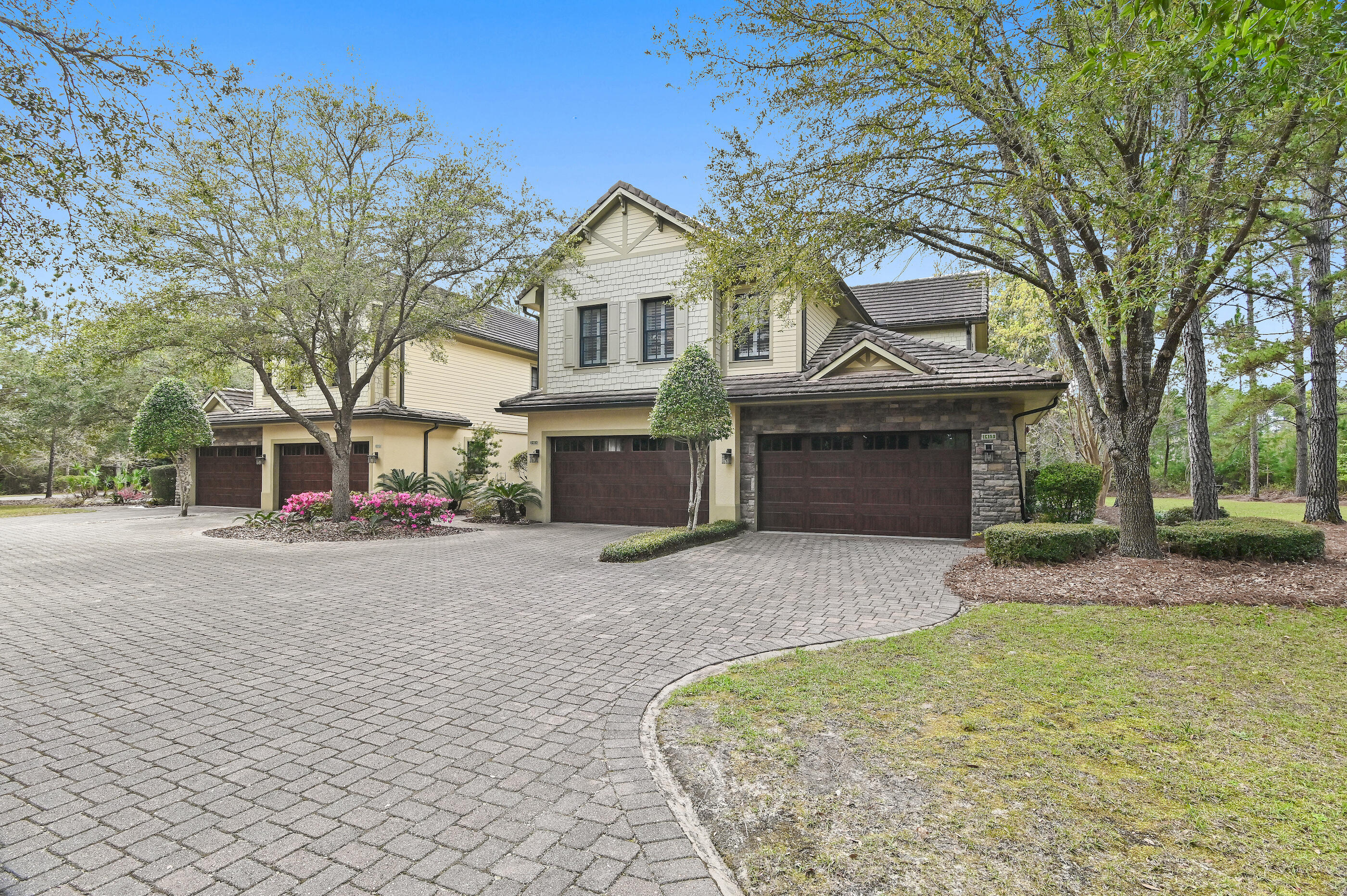 WILD HERON - CLUBSIDE II - Residential