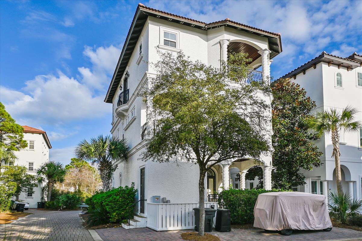 PALMEIRA VILLAS AT SEAGROVE BEACH - Residential
